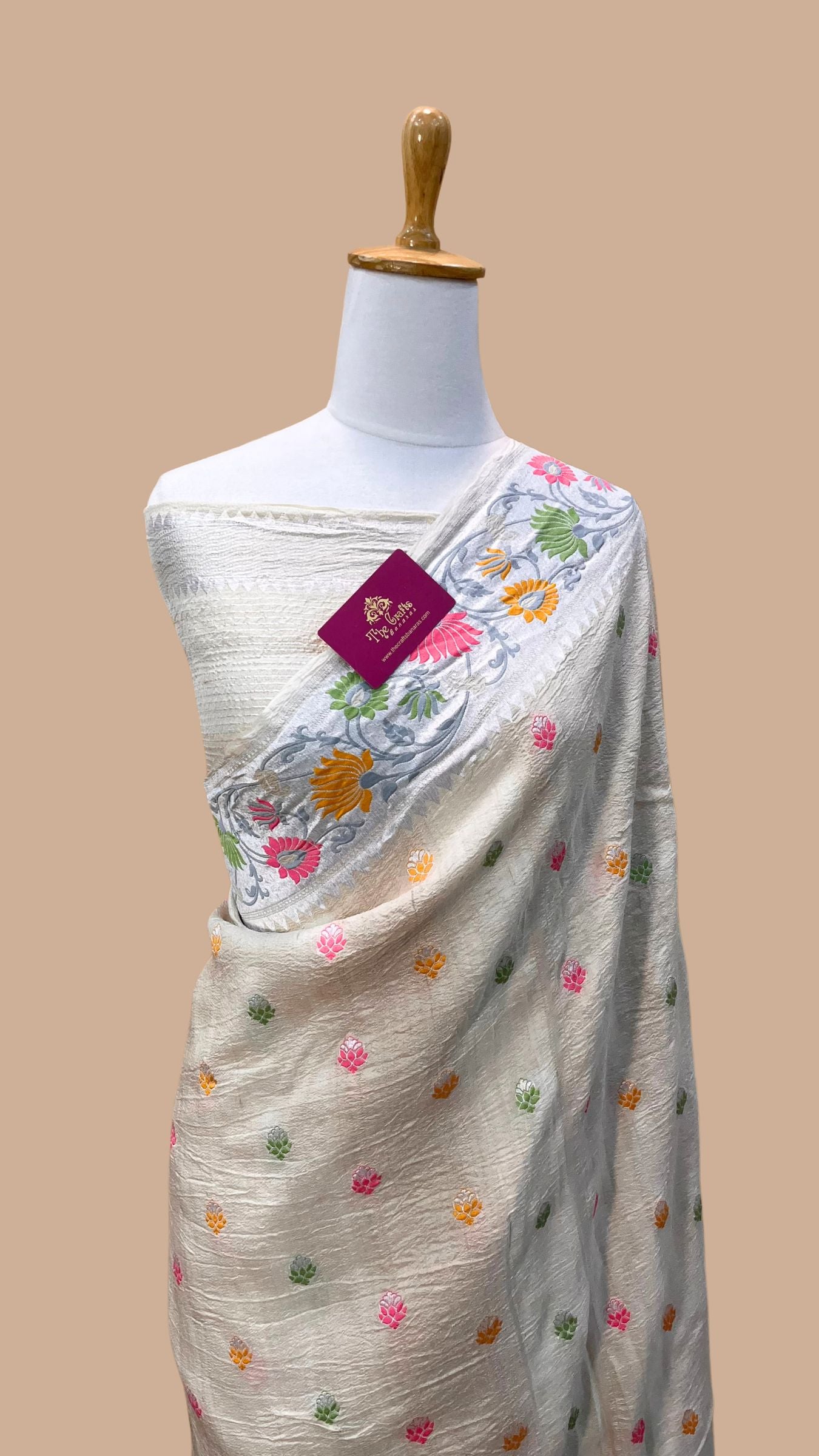 Tussar Georgette Handloom Banarasi Saree - Meenakari