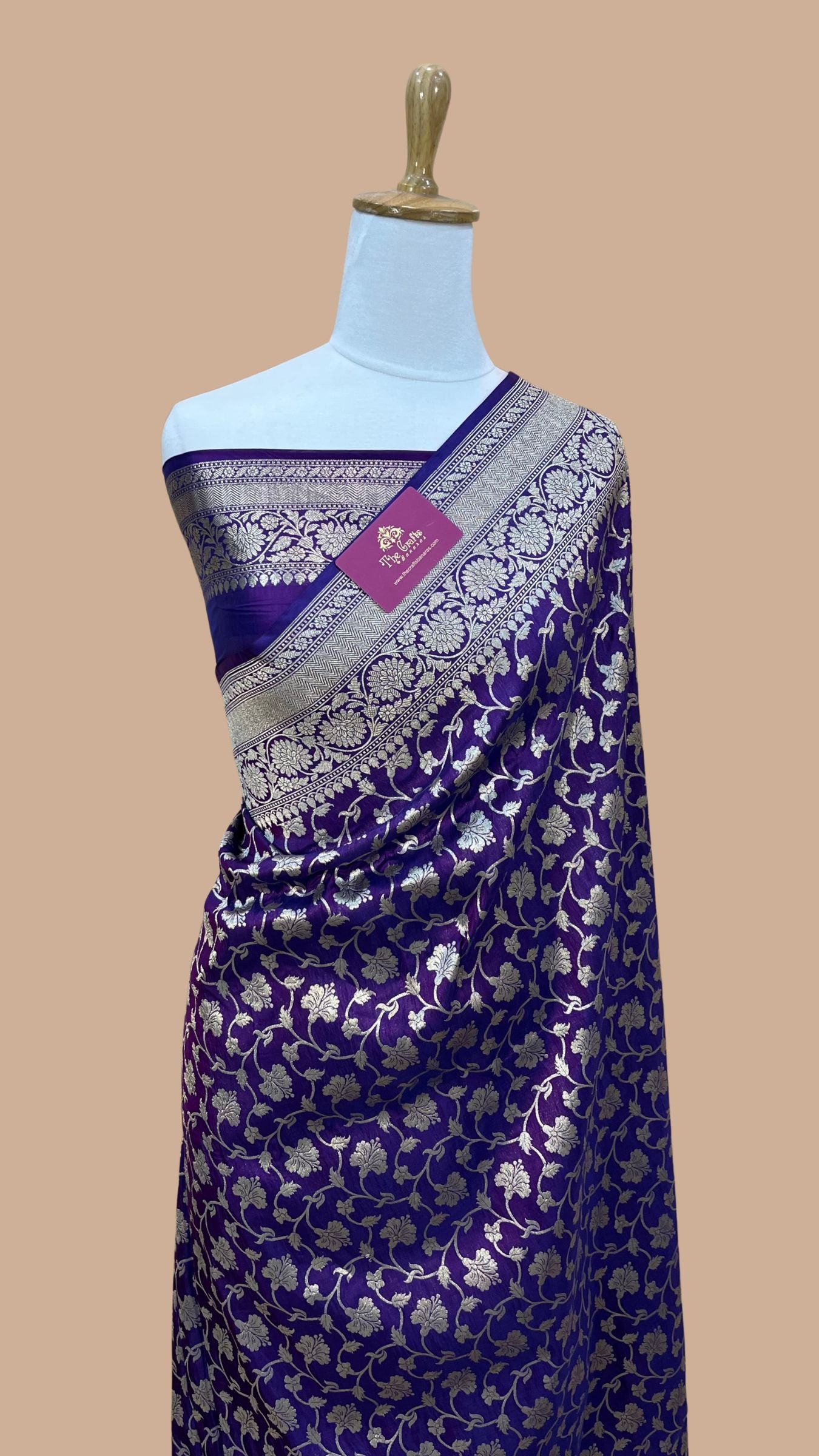 Pure Katan Silk Handloom Banarasi Saree - Jaal work