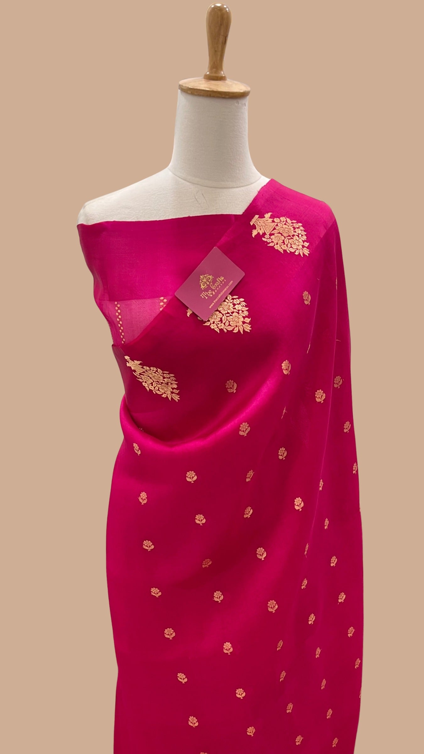 Pure Kora Silk Handloom Banarasi Saree - with kadhua motifs