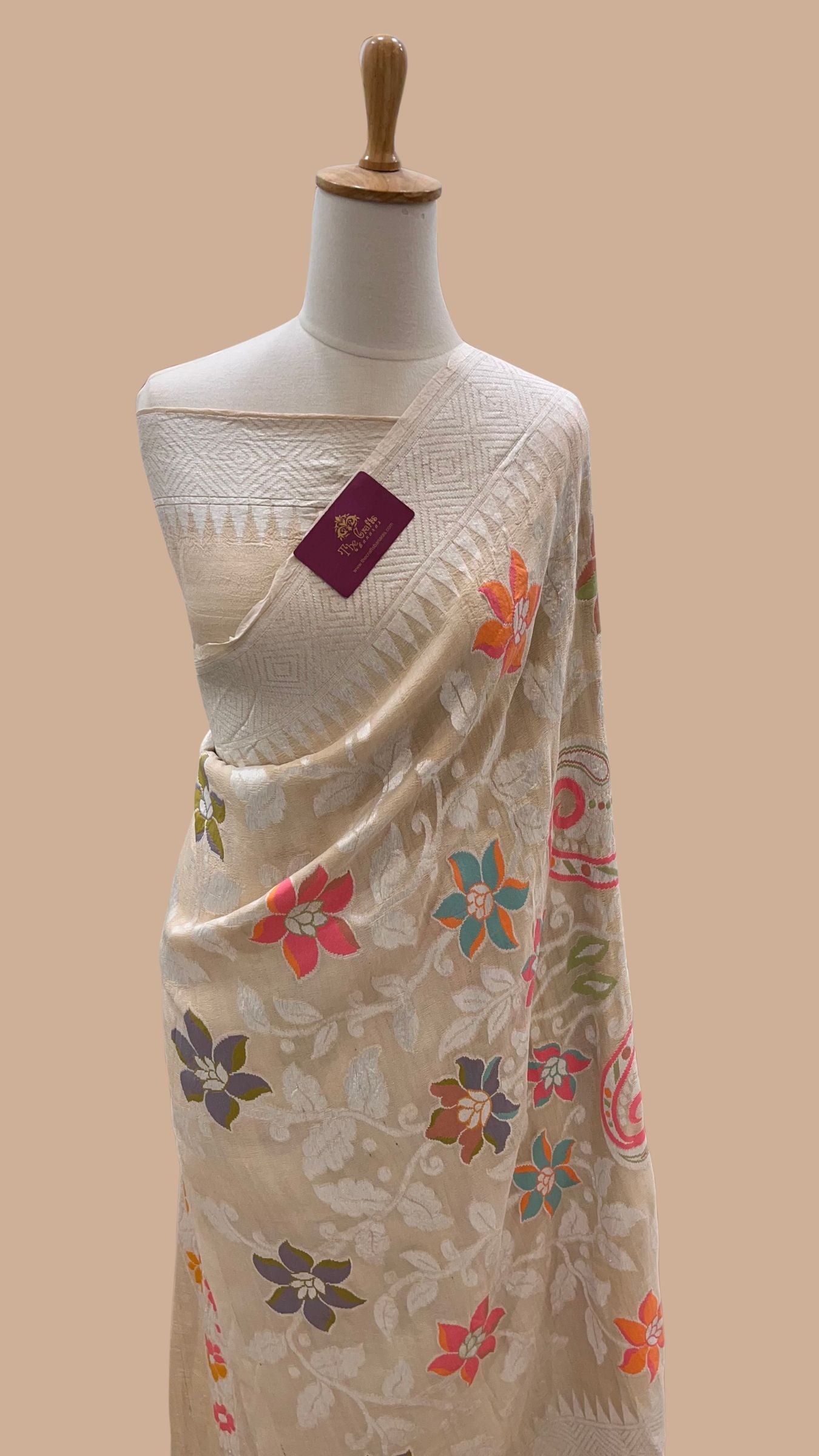 Tussar Georgette Handloom Banarasi Saree - Jaal with Meenakari