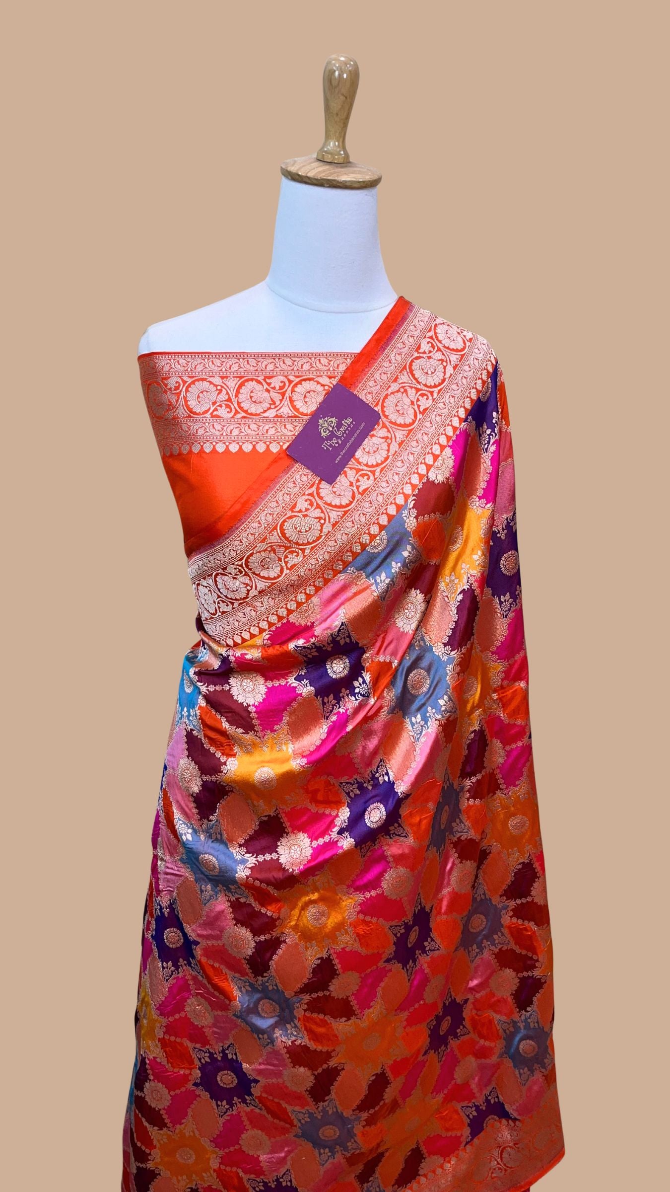Rangkat Pure Katan Silk Handloom Banarasi Saree - with Jaal Work with meenakari