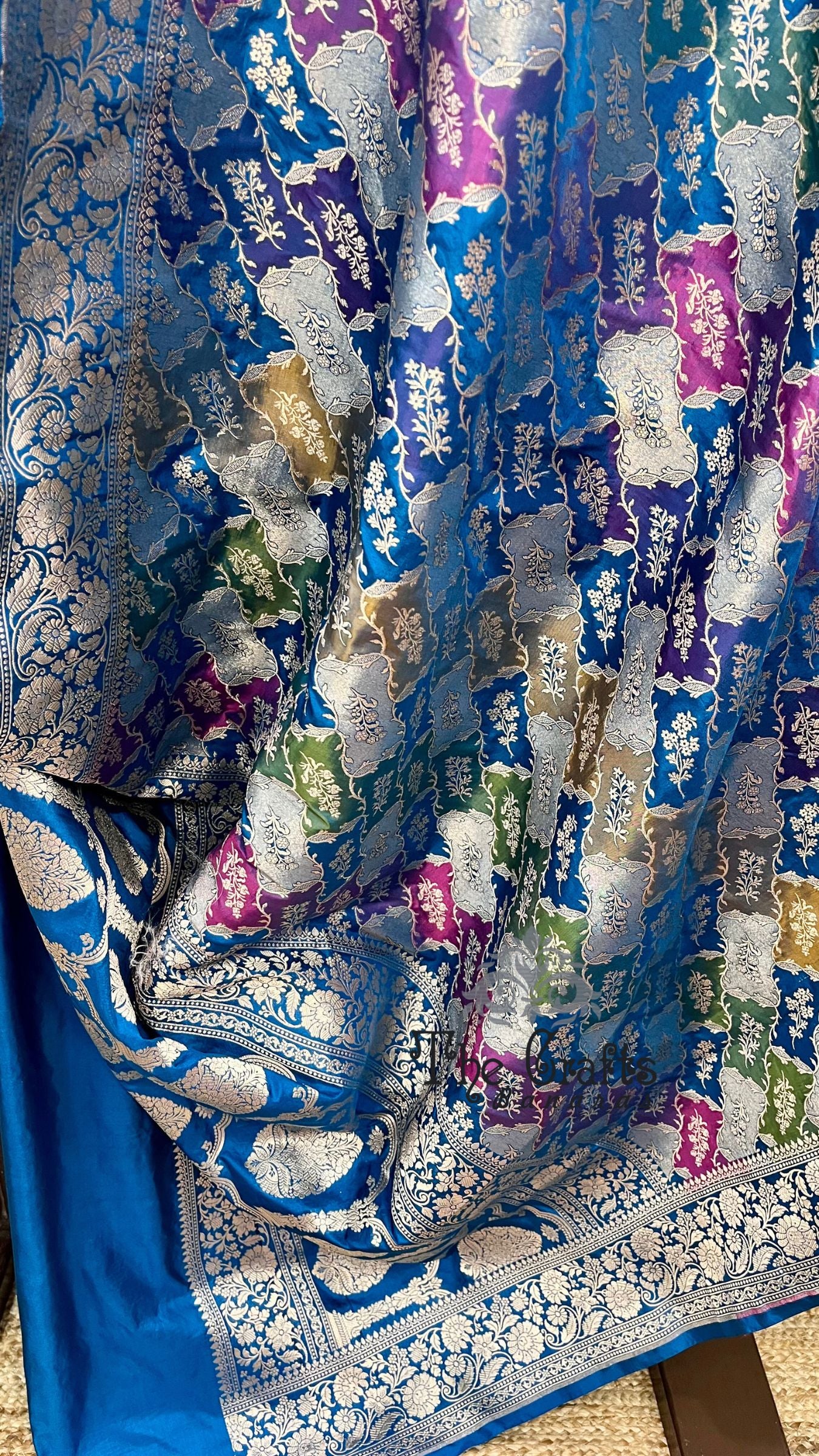 Rangkat Pure Katan Silk Handloom Banarasi Saree - All over Jaal work