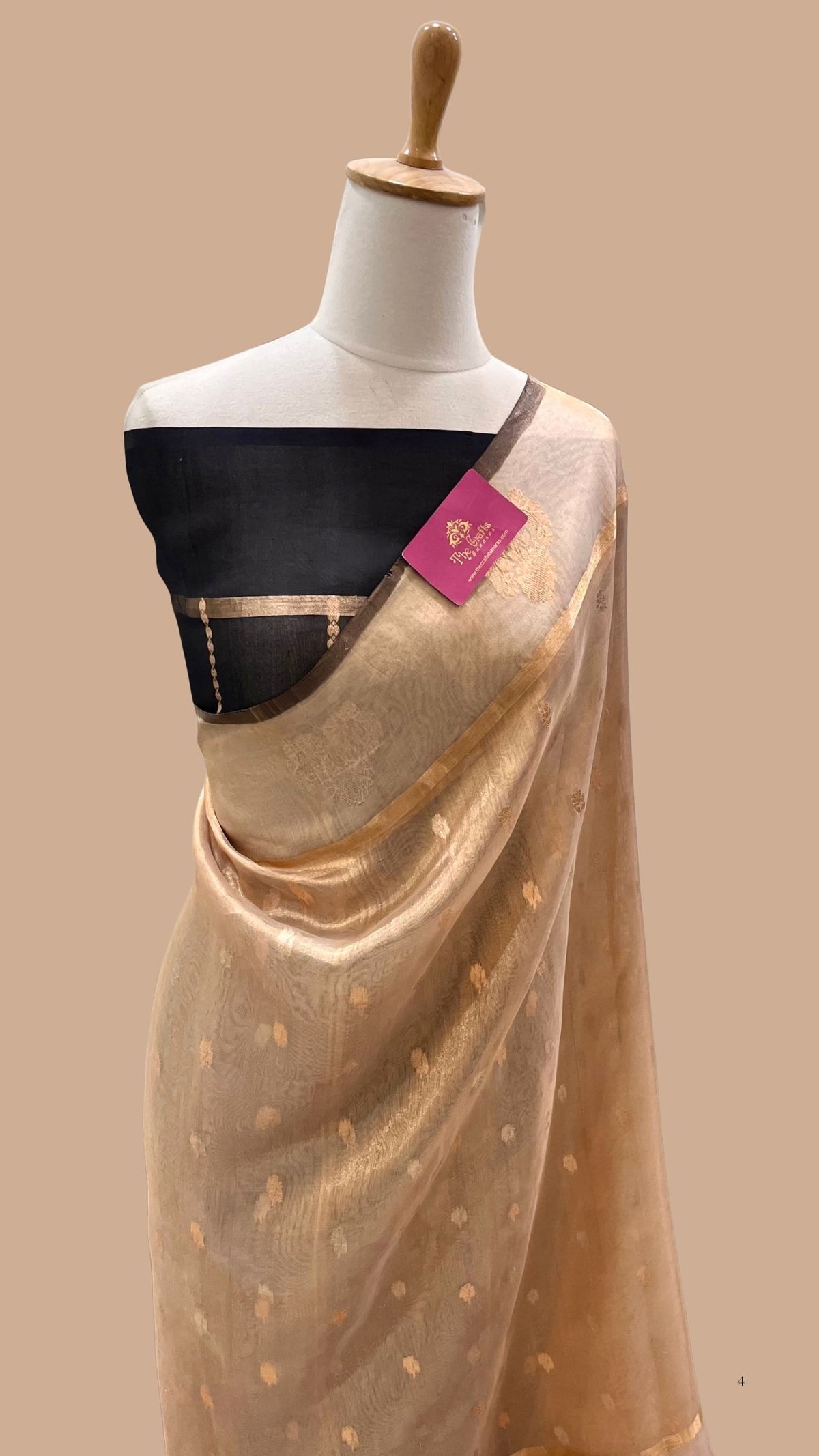 Pure Kora Tissue Silk Handloom Banarasi Saree- Kadhua Motifs