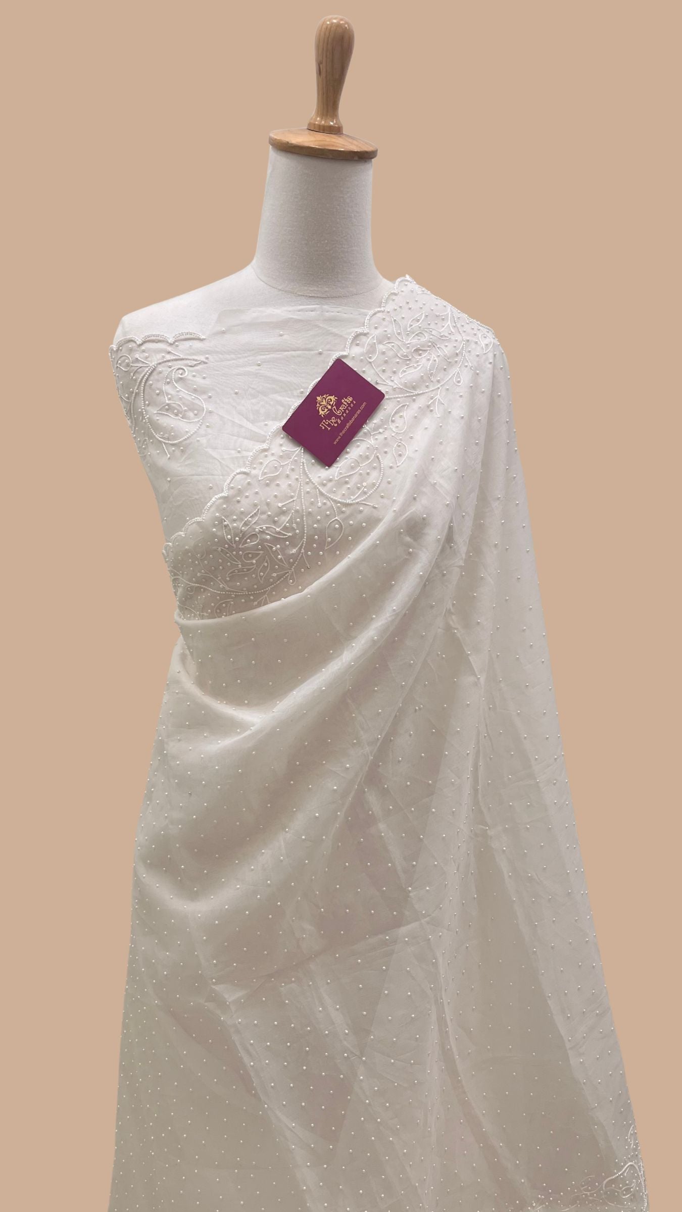 Pure Organza Silk Handloom Banarasi Saree - handwork motifs