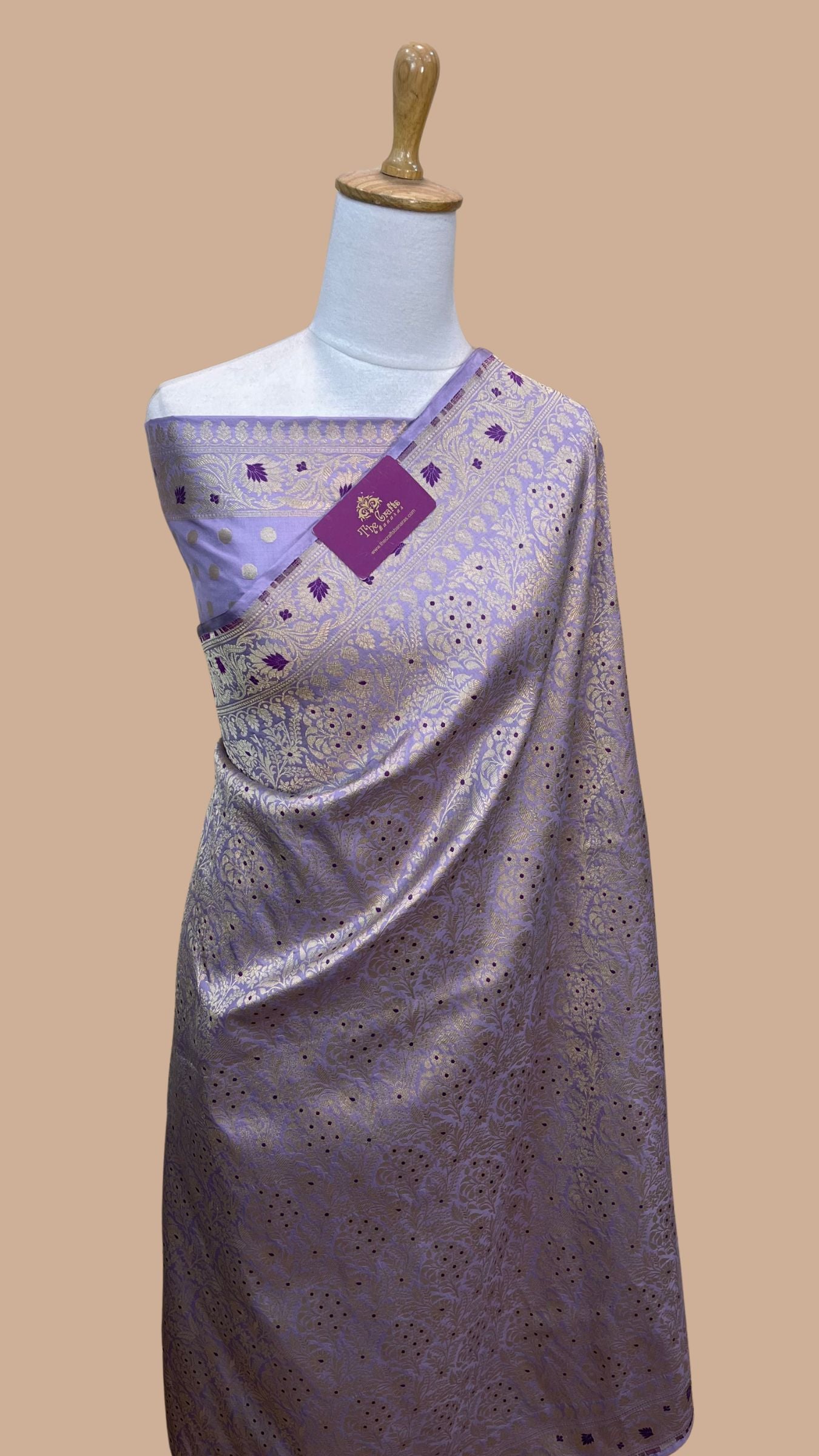 Pure Katan Silk Handloom Banarasi Saree - Tanchui Brocade Meena