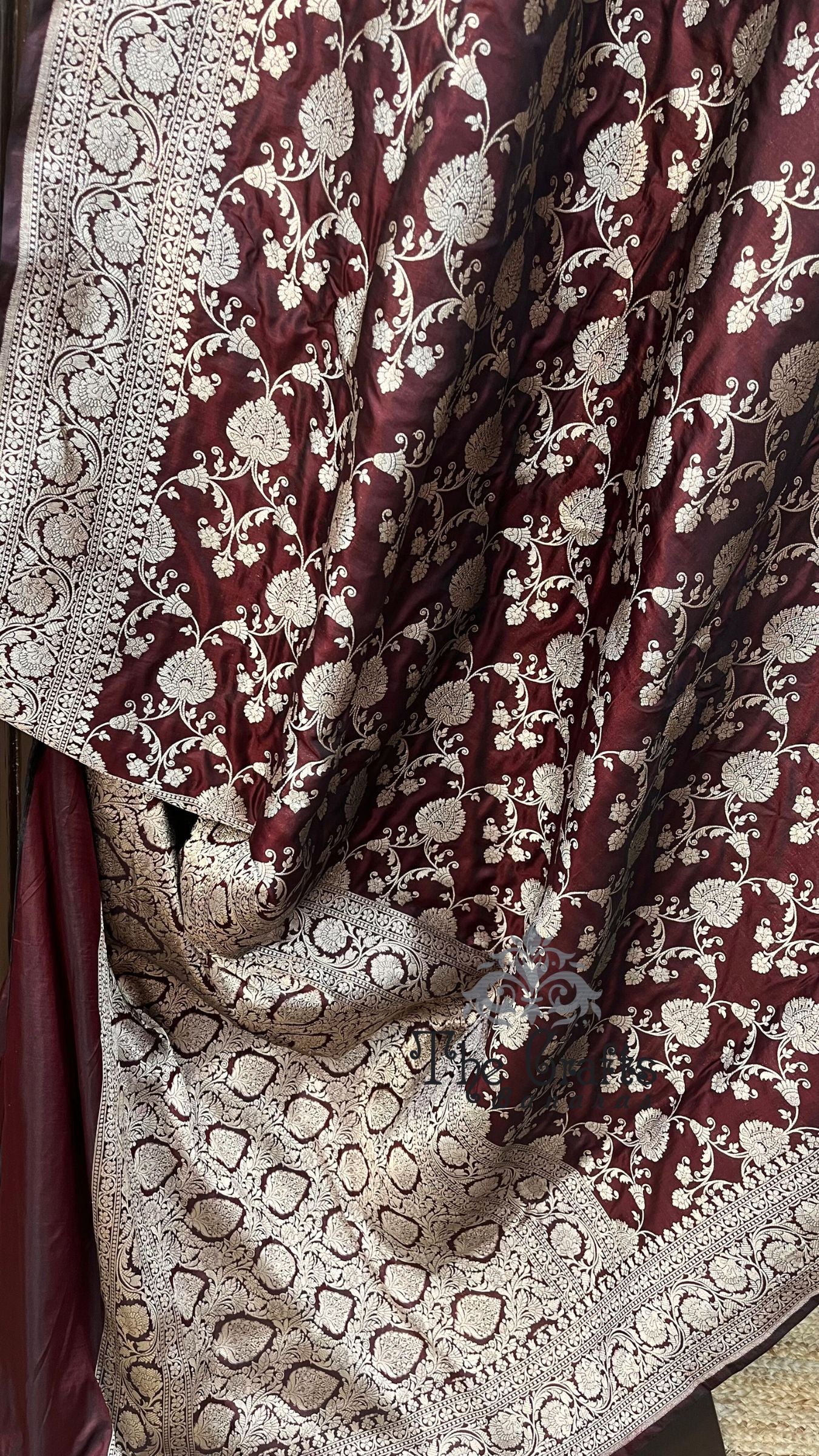 Pure Katan Silk Handloom Banarasi Saree - Jaal work