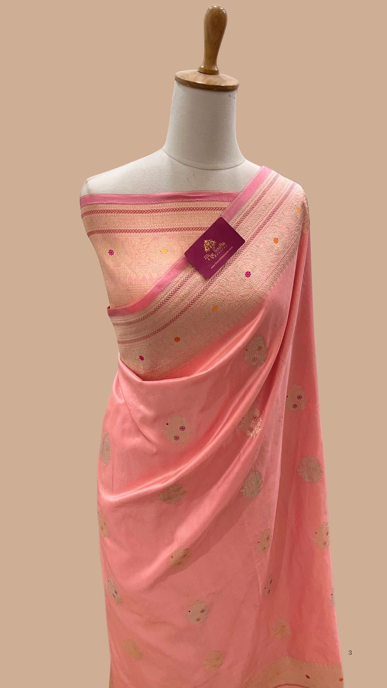 Pure Katan Silk Handloom Banarasi Saree - with kadhua meenakari motifs