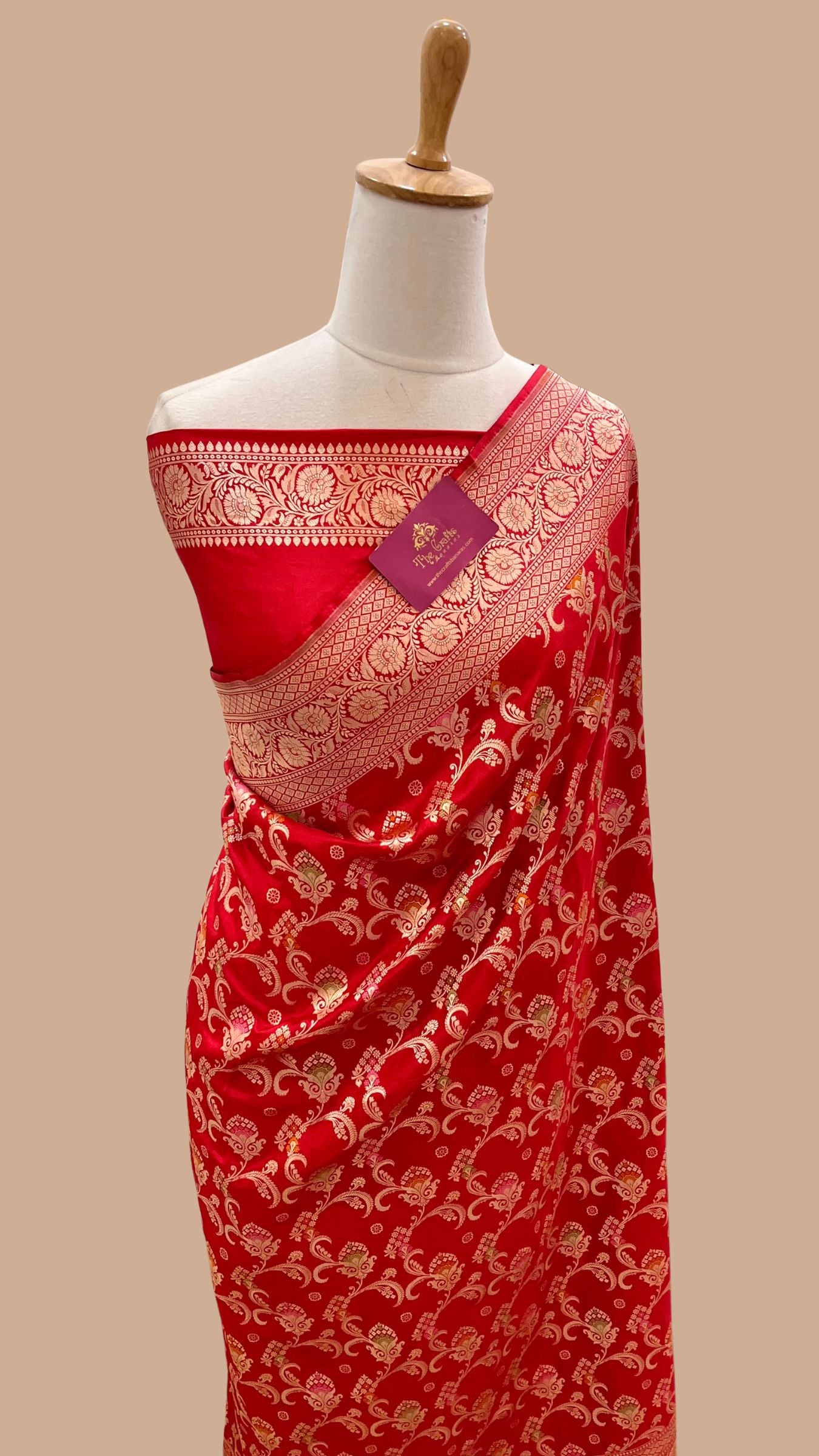 Pure Katan Silk Handloom Banarasi Saree - Jaal Work with Meenakari