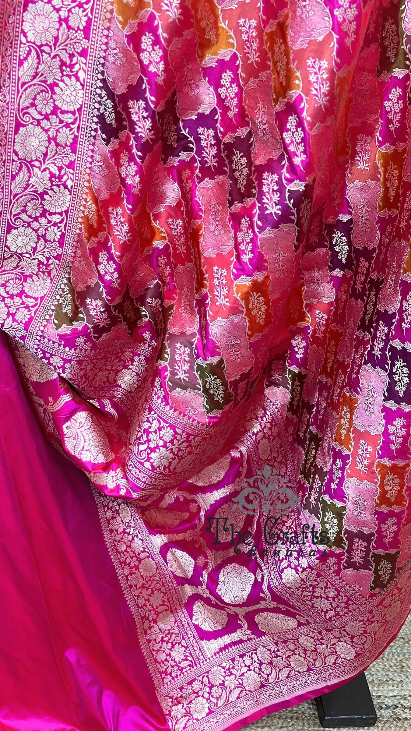 Rangkat Pure Katan Silk Handloom Banarasi Saree - All over Jaal work