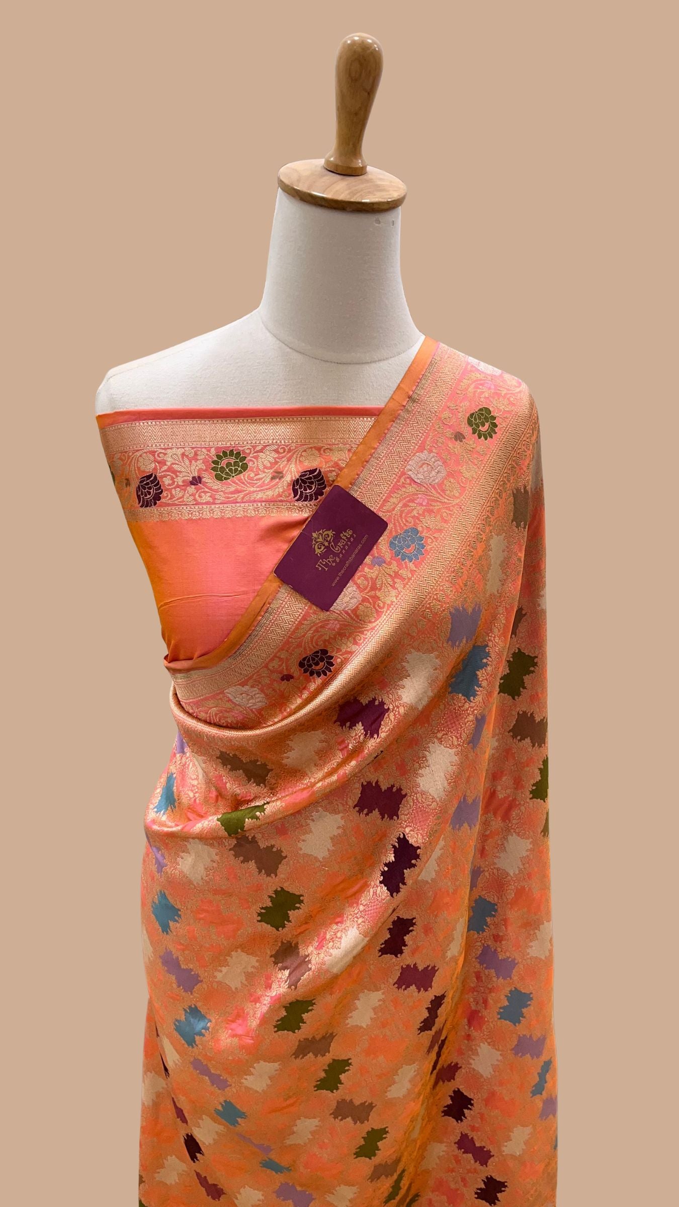 Rangkat Pure Katan Silk Handloom Banarasi Saree - Jaal with meenakari