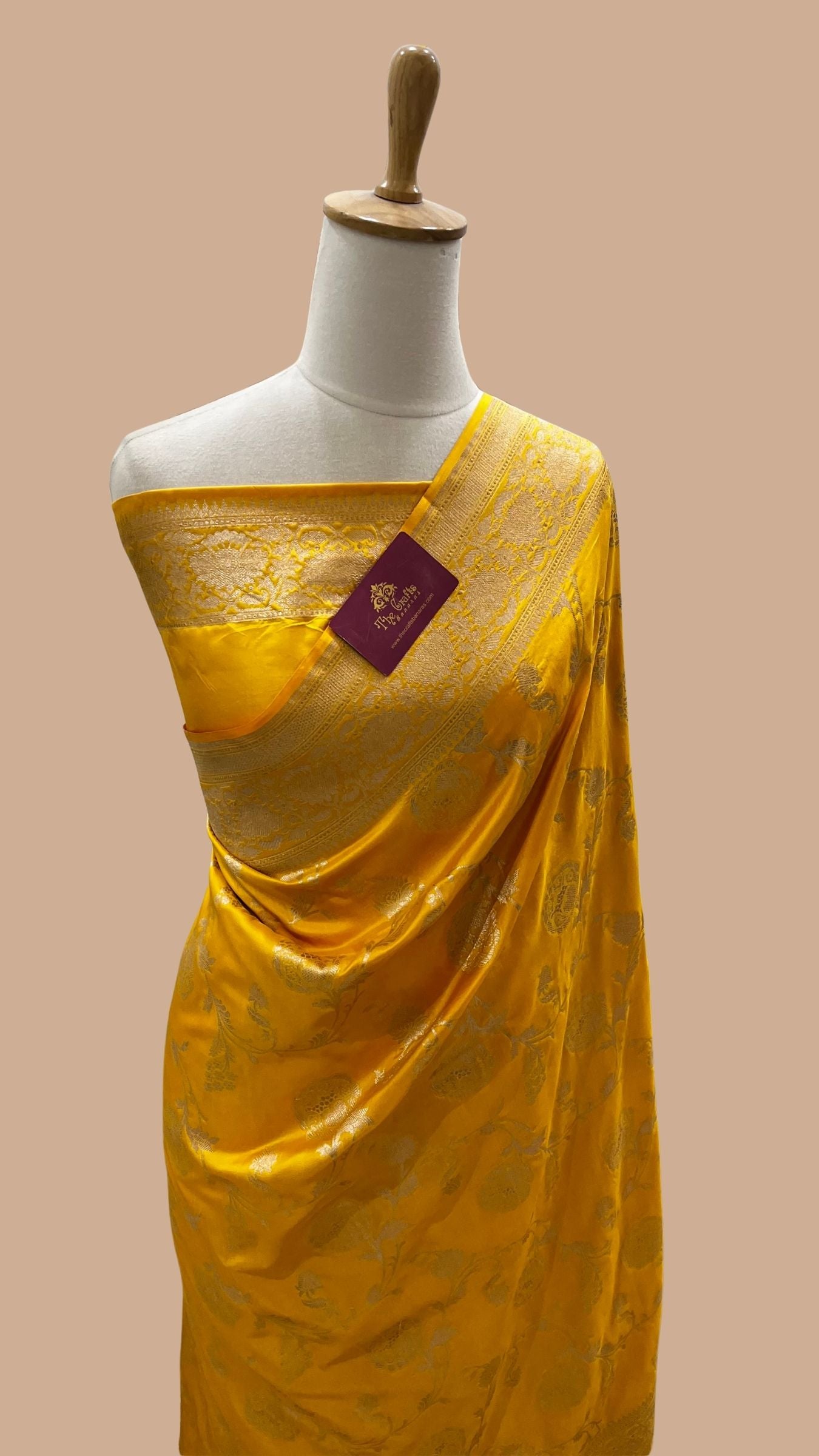Pure Katan Silk Handloom Banarasi Saree - Jaal work