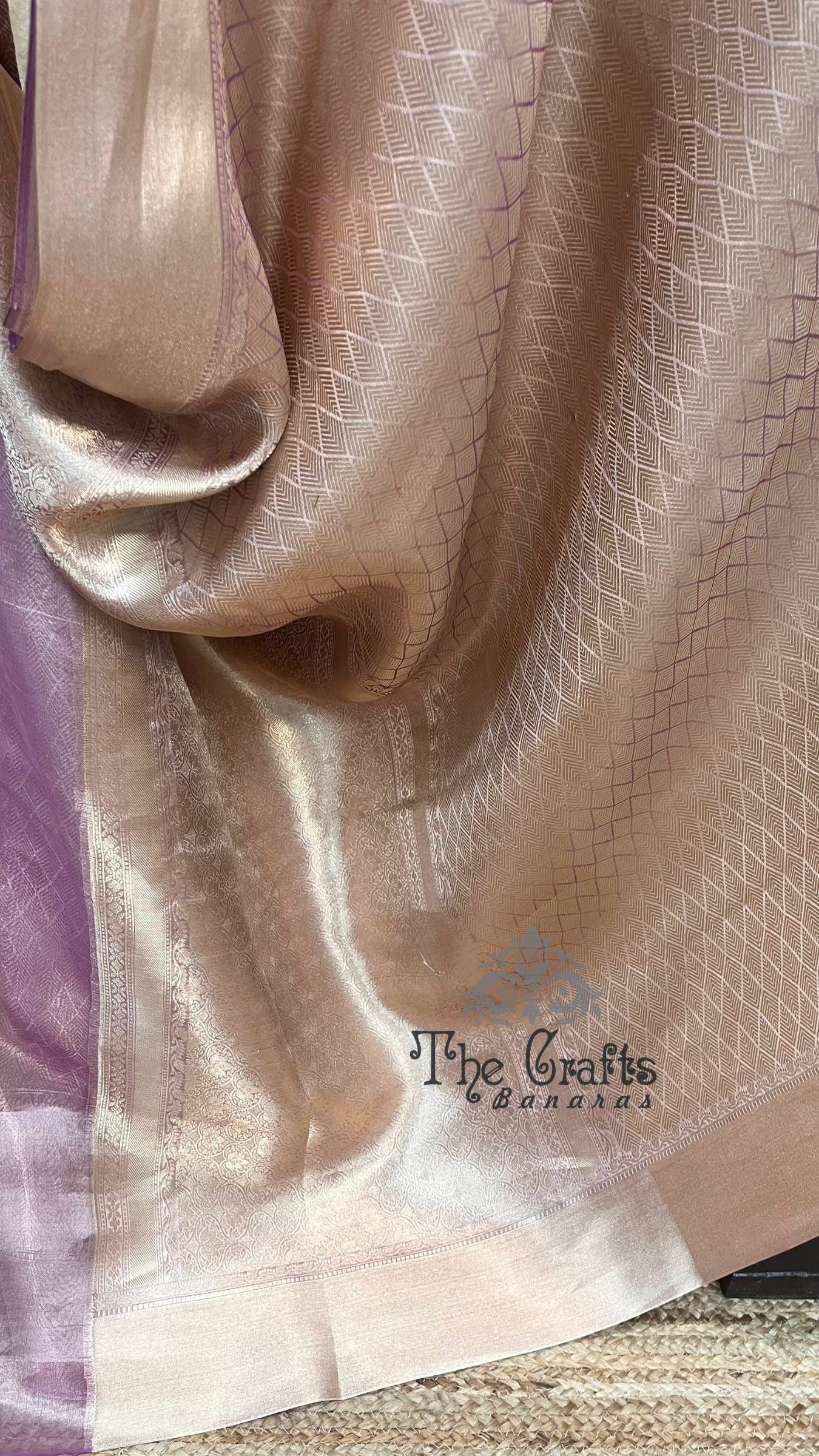 Pure Tissue Brocade Banarasi Saree