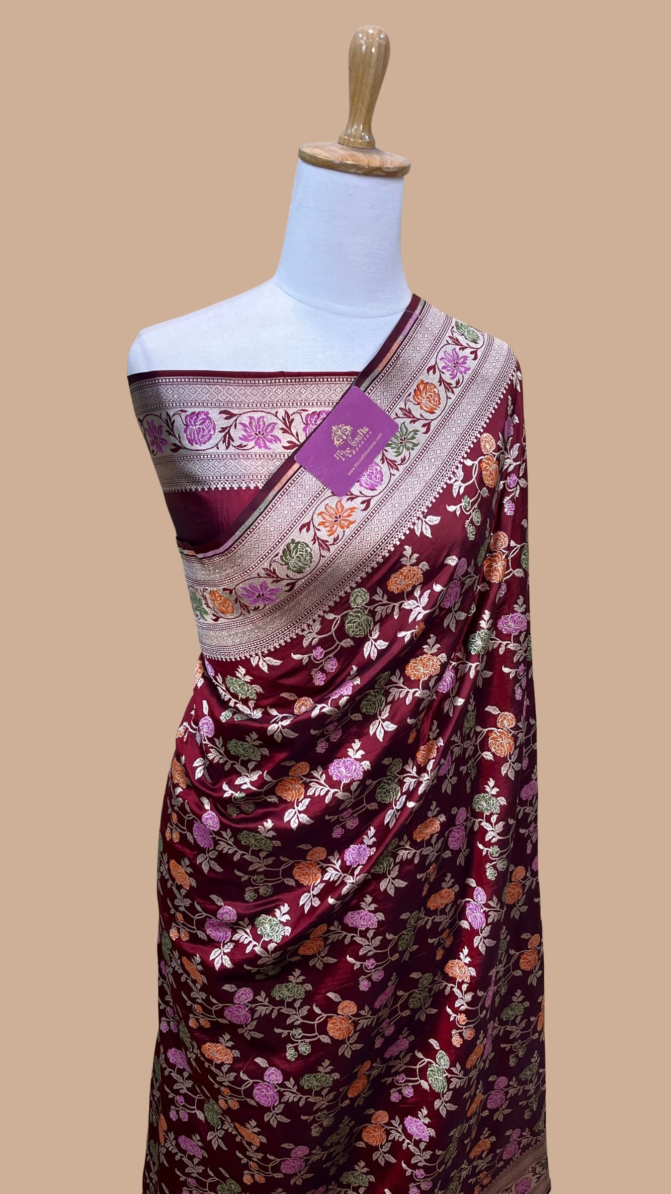 Pure Katan Silk Handloom Banarasi Saree - Jall With Meenakari