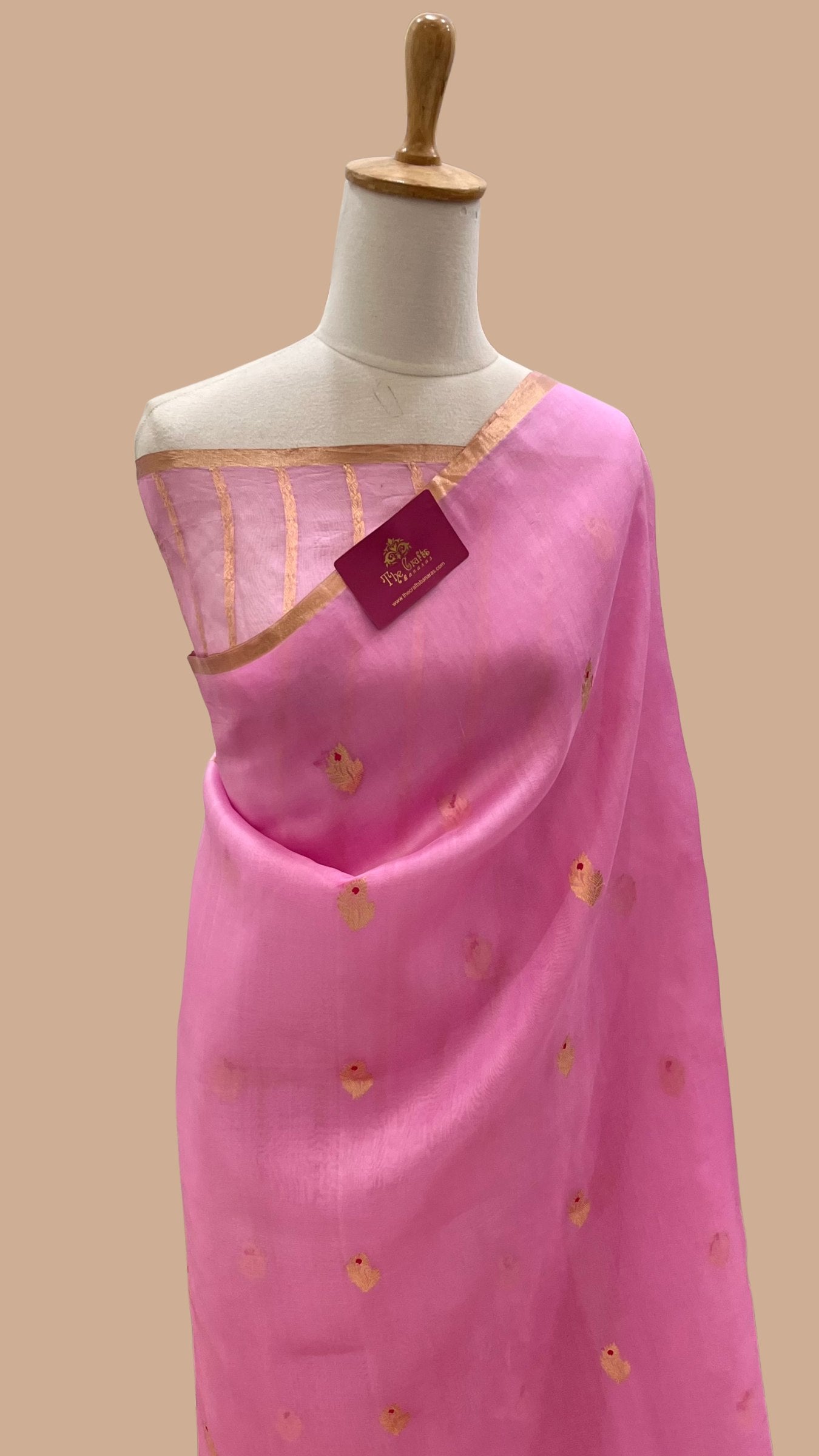 Pure Kora Silk Handloom Banarasi Saree - with kadhua motifs
