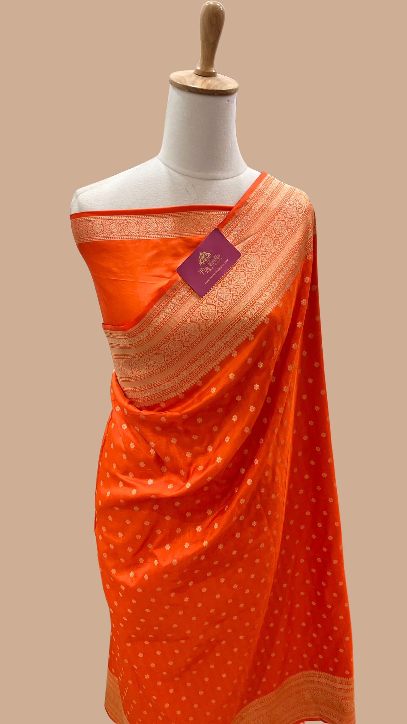 Pure Katan Silk Handloom Banarasi Saree - Motifs Work