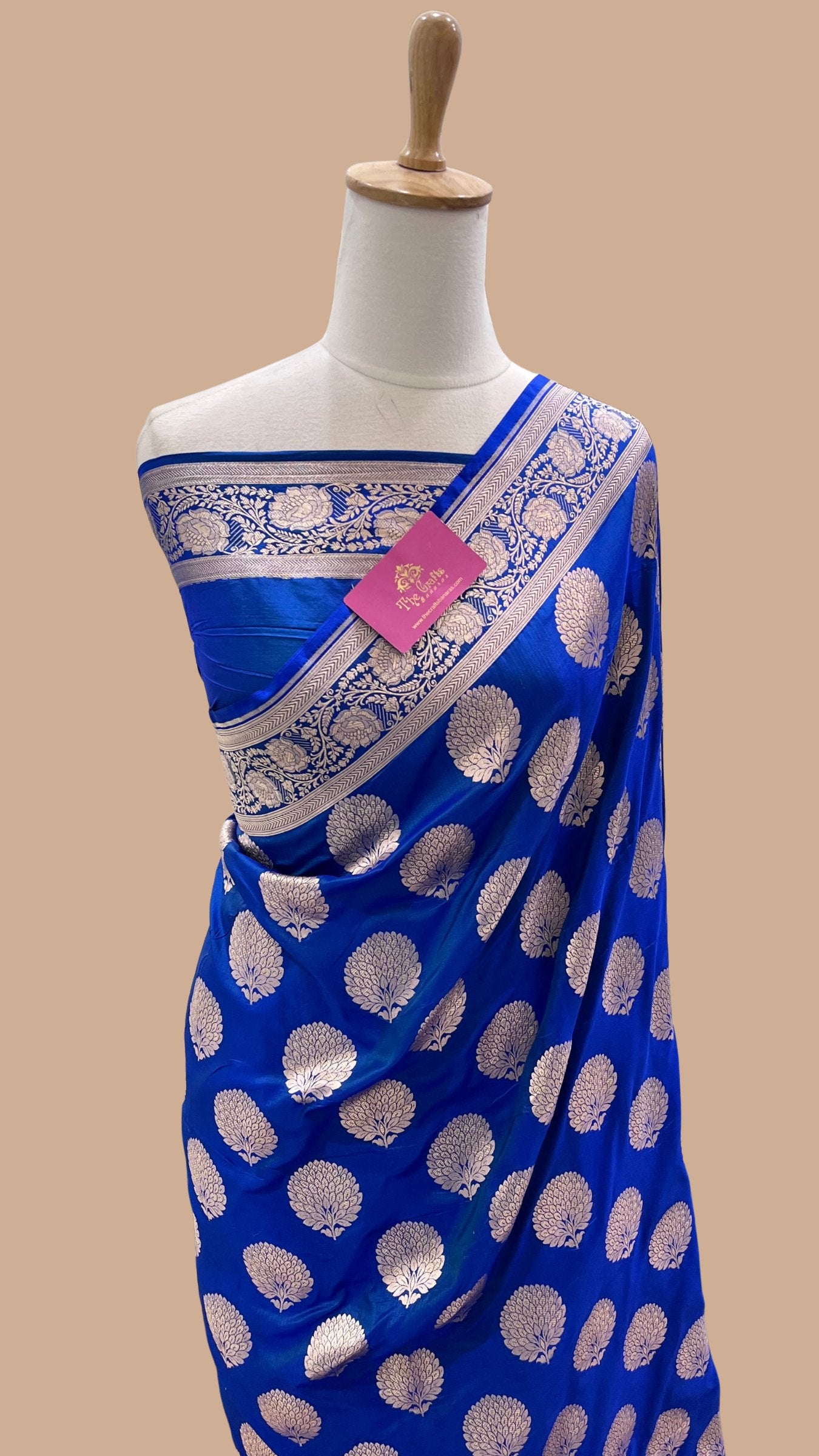 Pure Katan Silk Handloom Banarasi Saree - Buta weave
