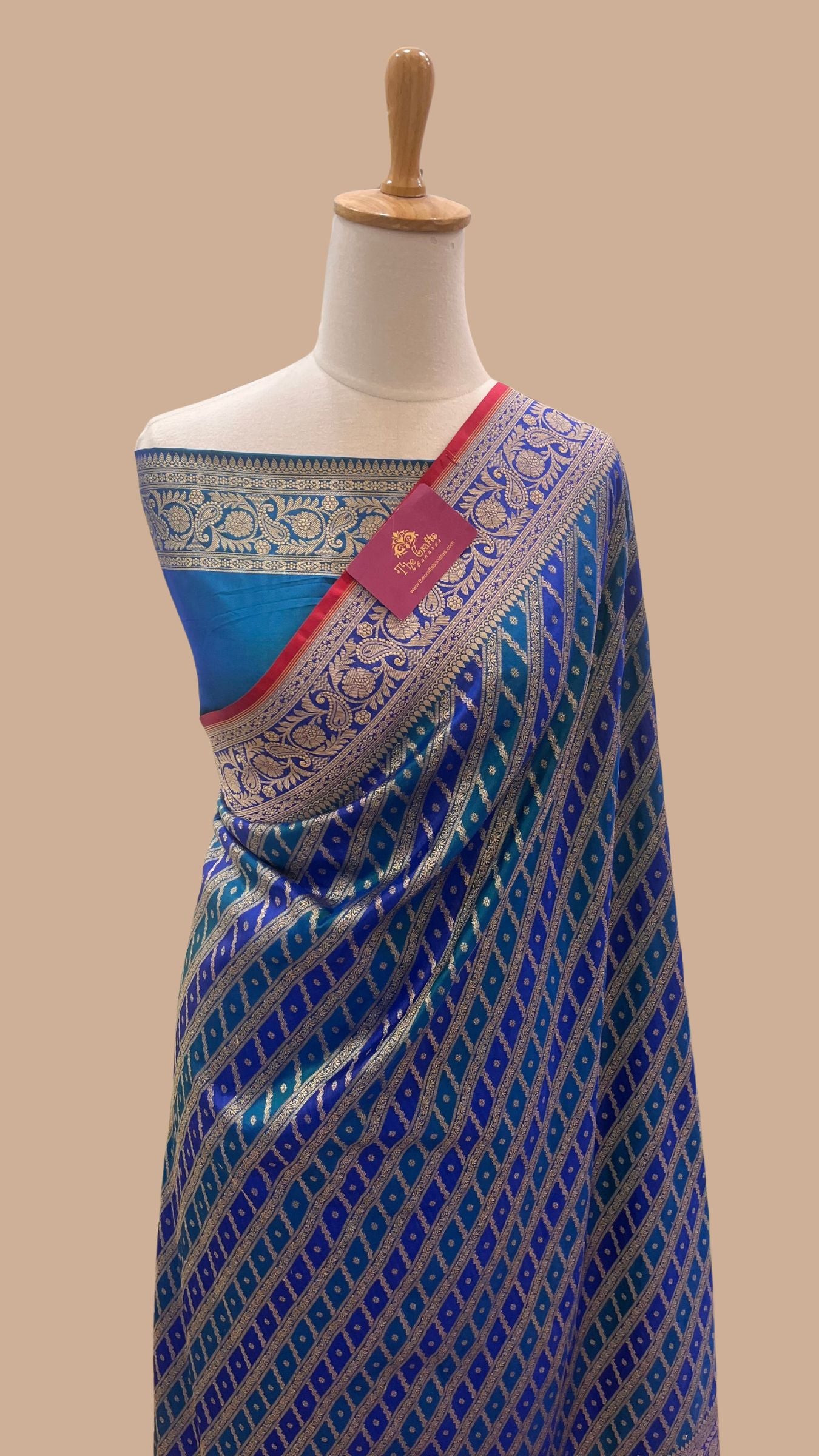 Rangkat Pure Katan Silk Handloom Banarasi Saree - Jaal Work With Meenakari