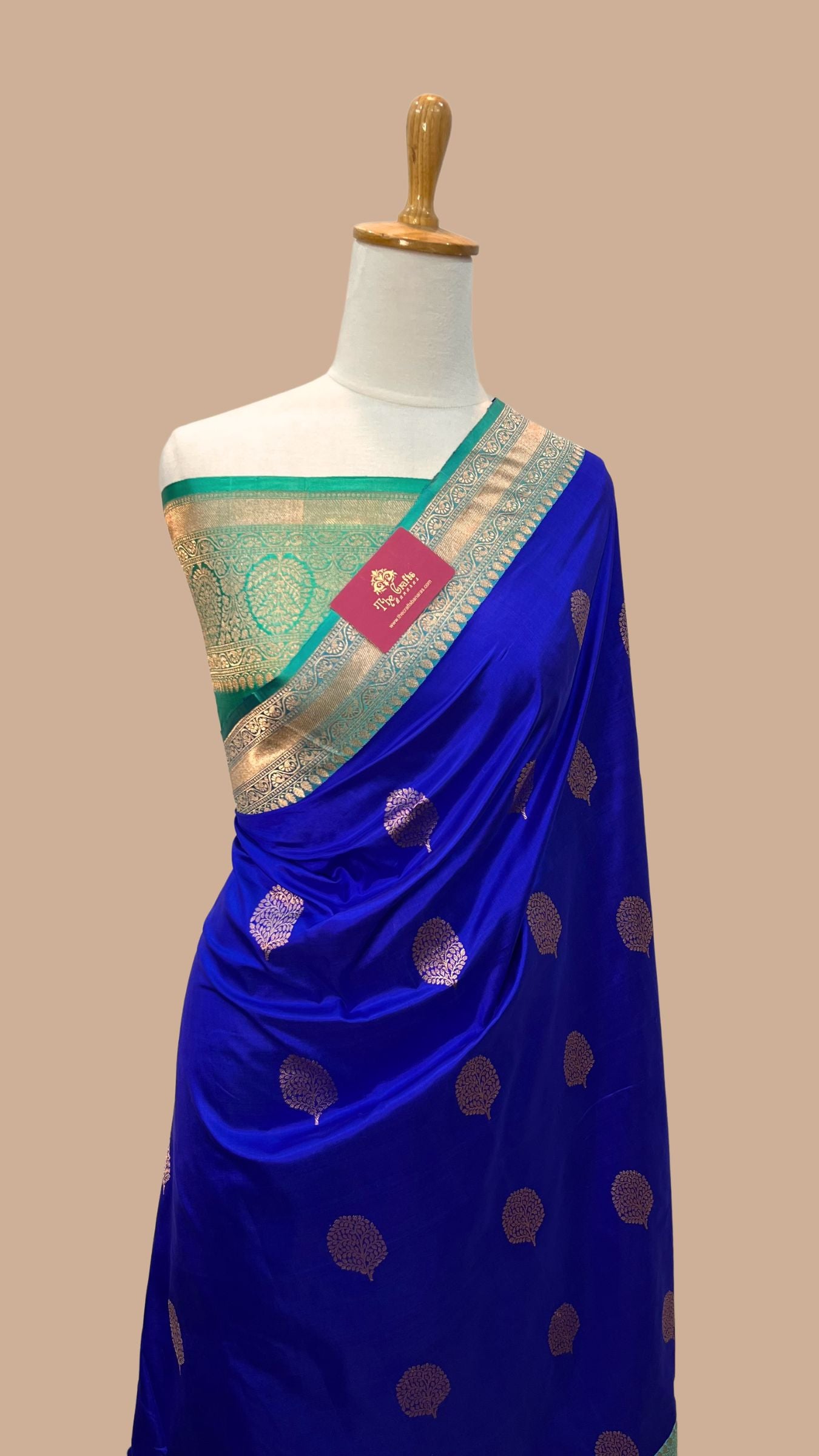 Pure Katan Silk Handloom Banarasi Saree - Kadhua Buti