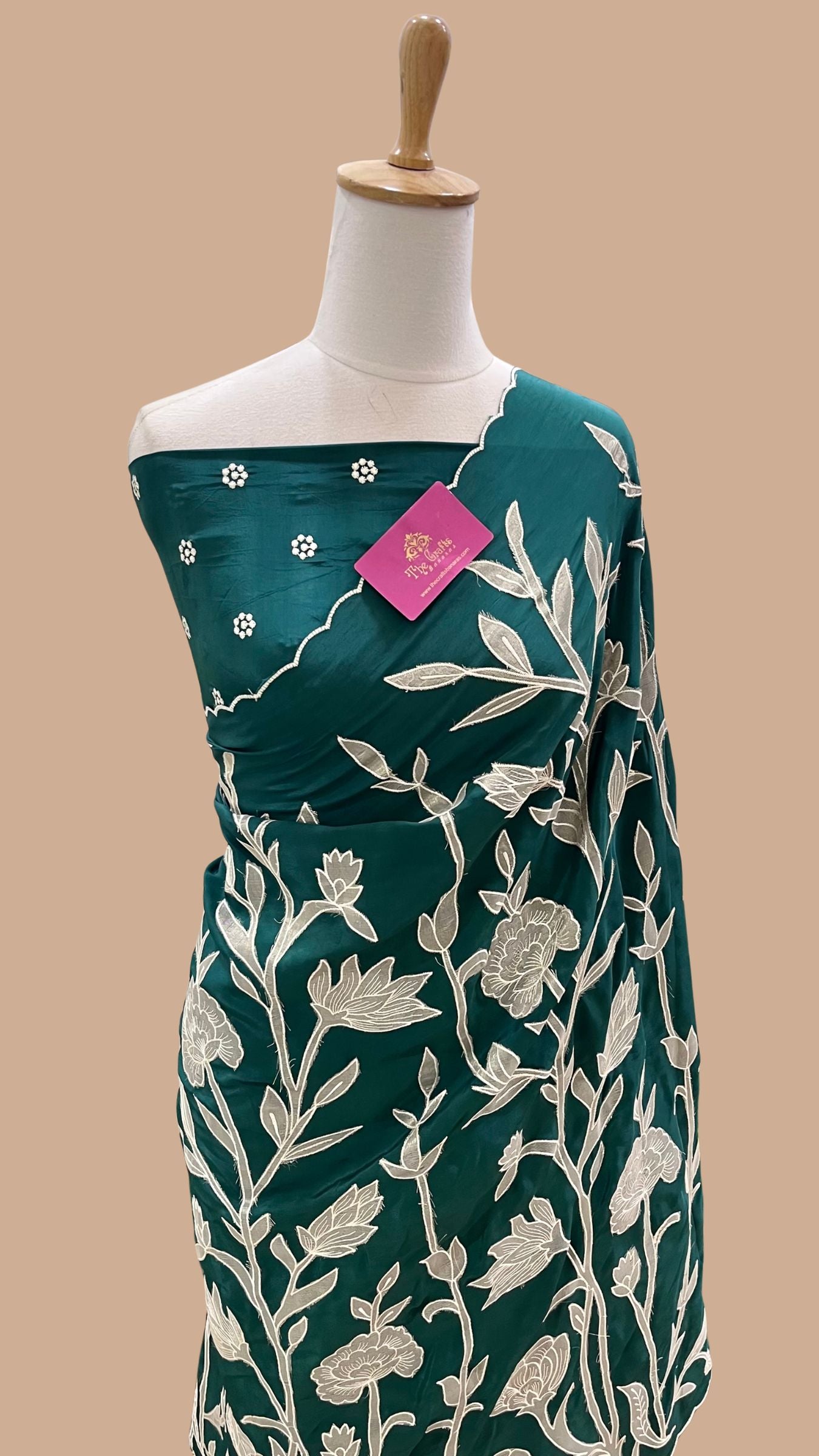 Pure Crepe Silk Banarasi Saree - Floral Appliqué Work