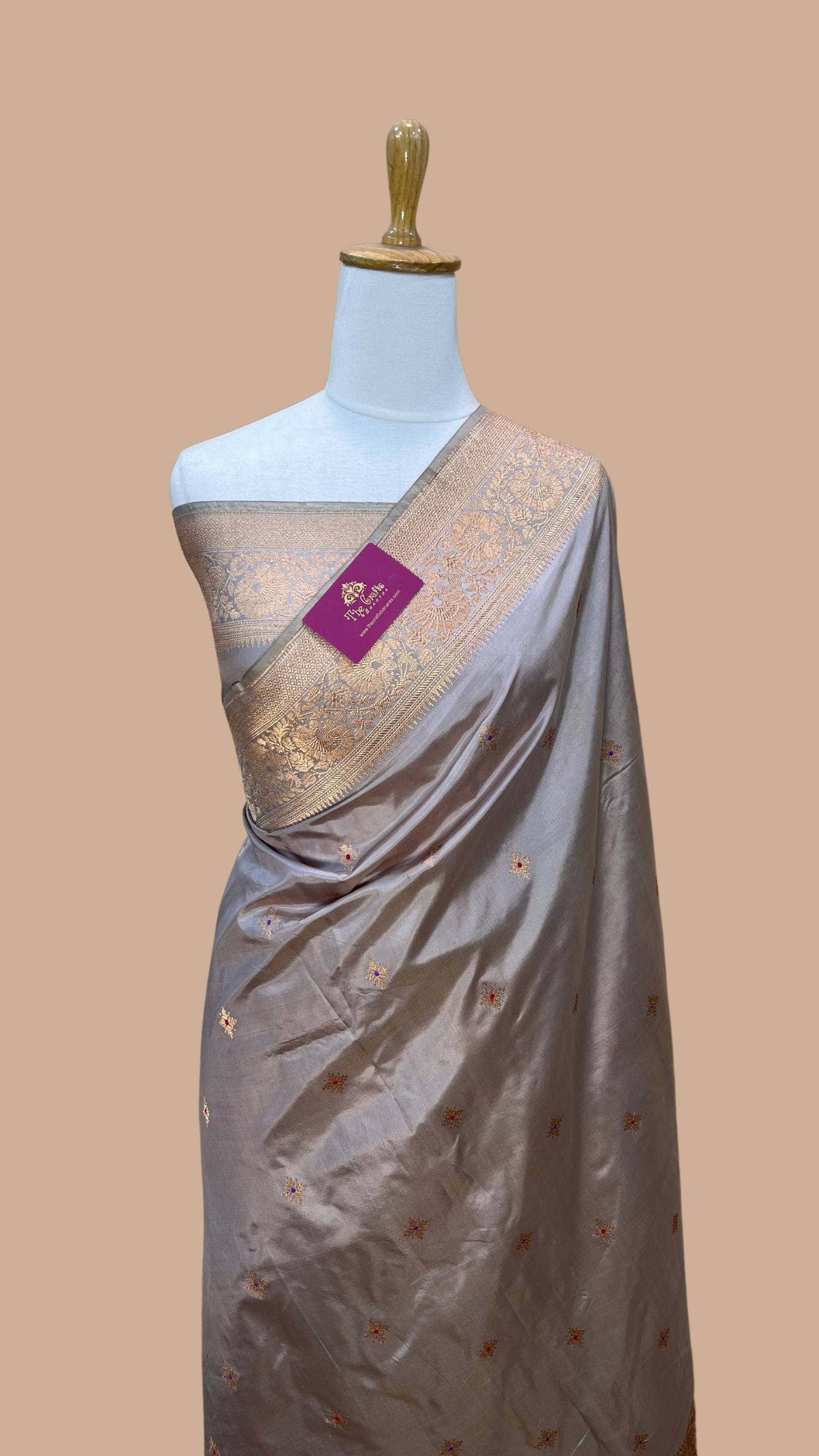 Pure Katan Silk Handloom Banarasi Saree - Kadhua Buti