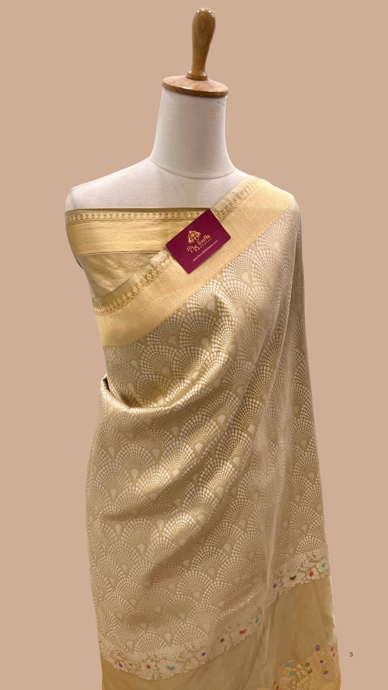 Pure Katan Silk Handloom Banarasi Saree - Kadhua Tanchui Brocade Meena