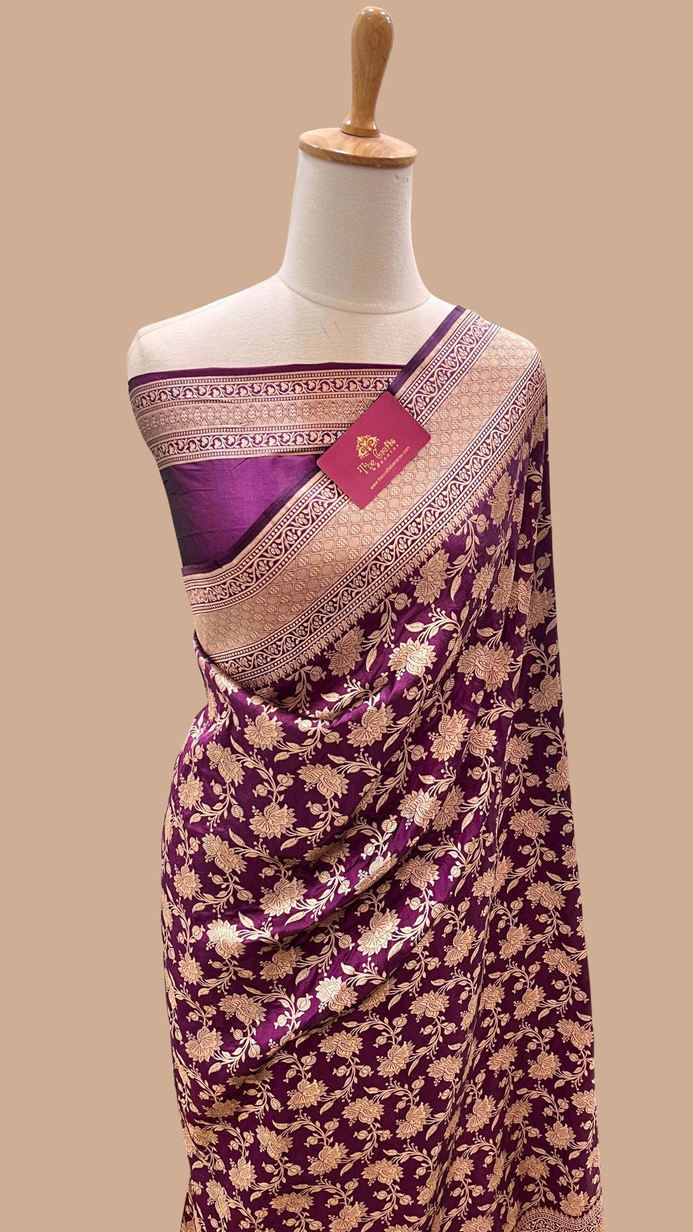 Pure Katan Silk Handloom Banarasi Saree - Jaal Work