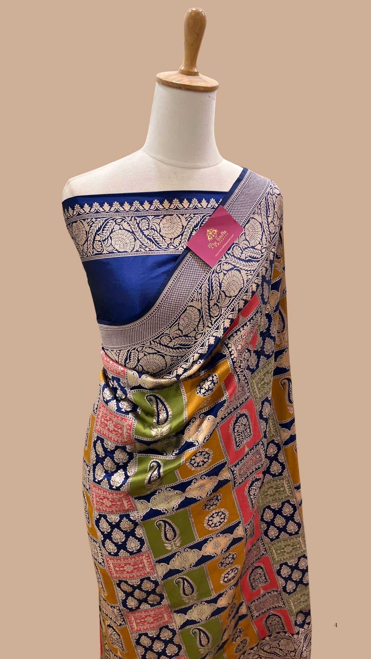 Rangkat Pure Katan Silk Handloom Banarasi Saree - Jaal work with meenakari