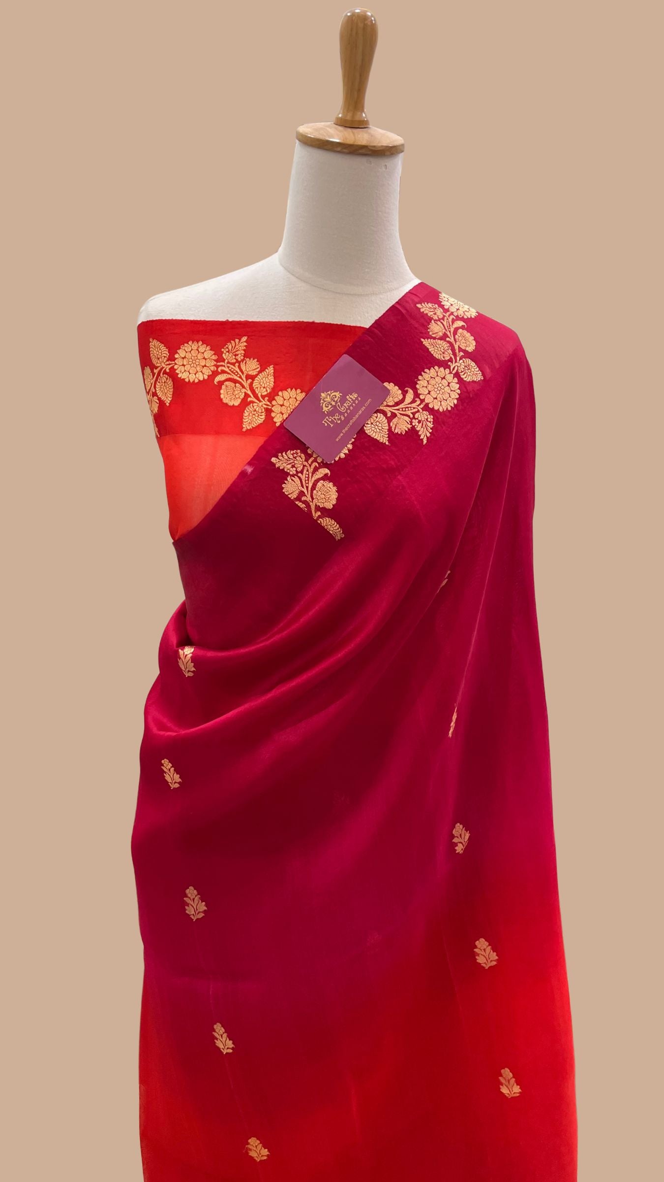 Pure Kora Silk Handloom Banarasi Saree - With Kadhua motifs