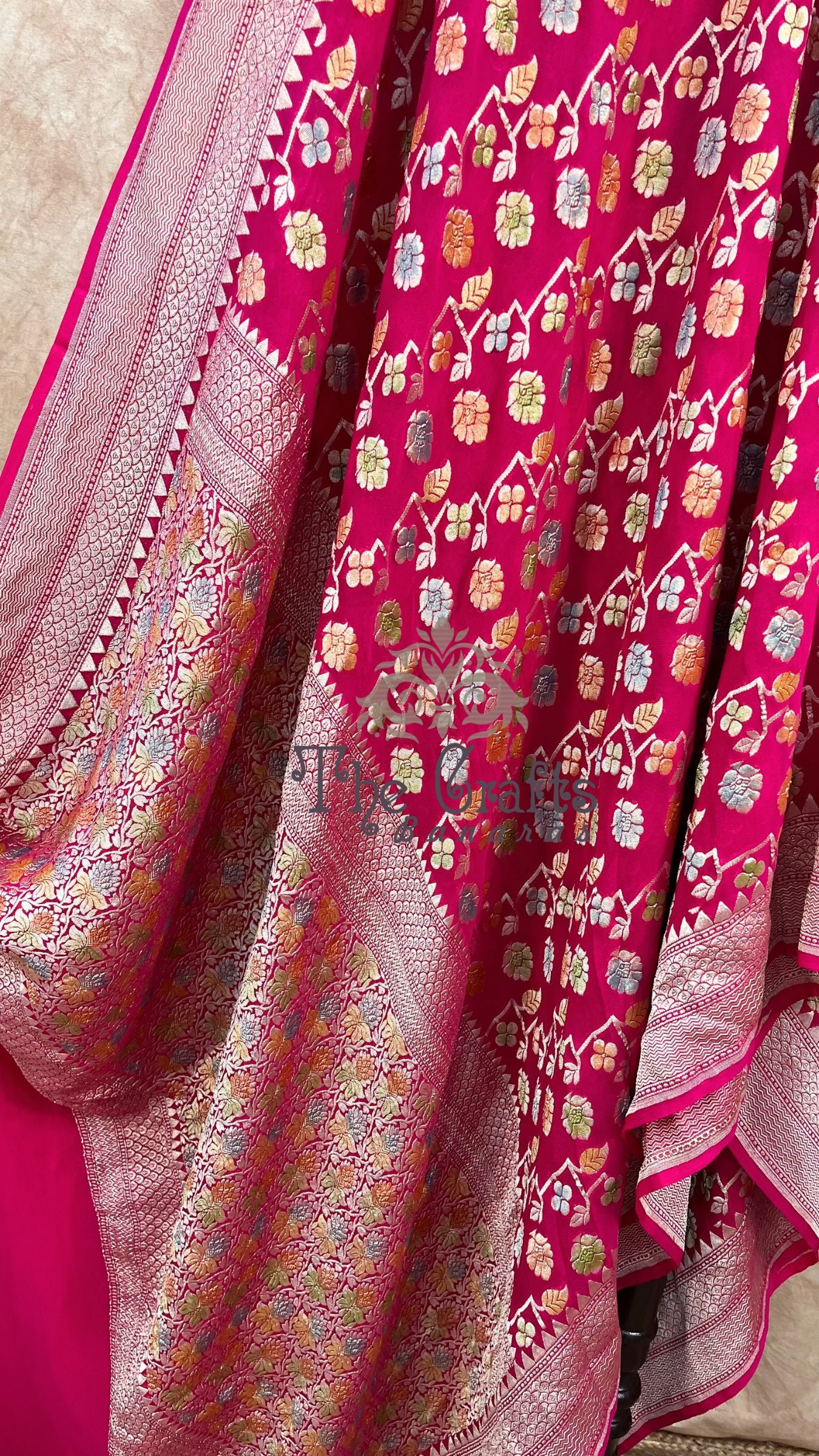 Khaddi Georgette Handloom Banarasi Saree - Water Zari