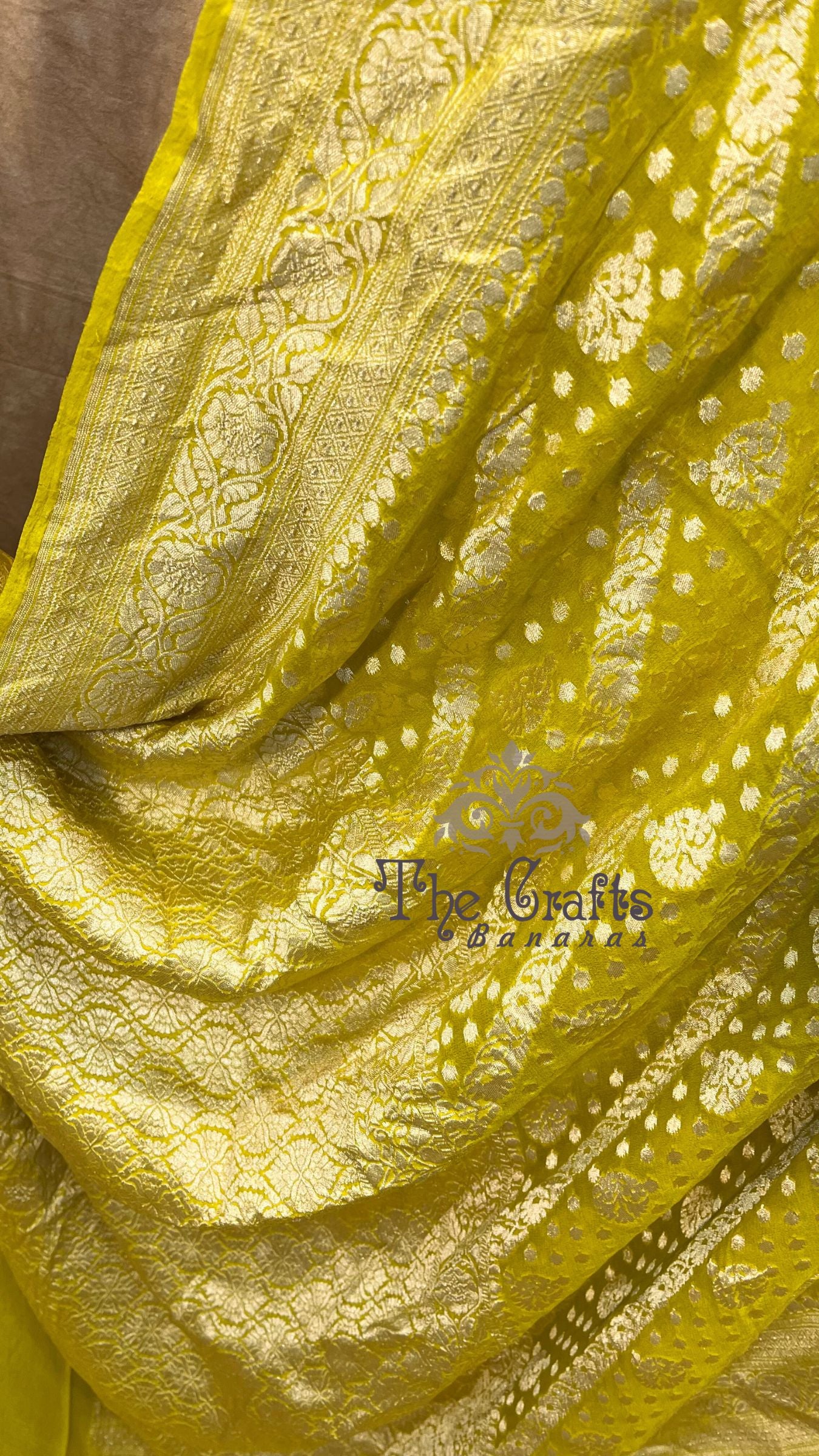 Khaddi Georgette Handloom Banarasi Saree - Water Zari