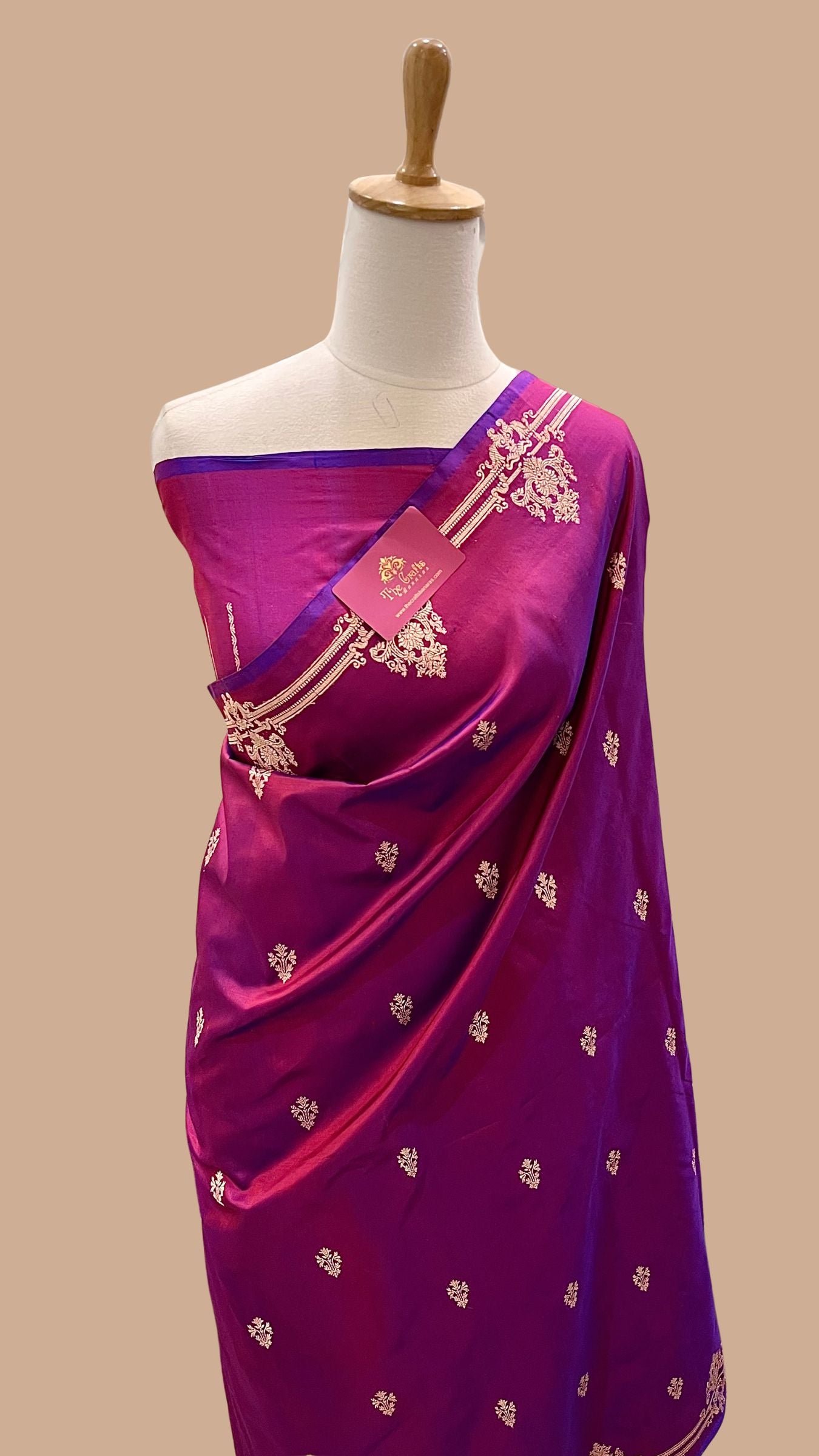 Pure Katan Silk Handloom Banarasi Saree - Kadhua Motifs