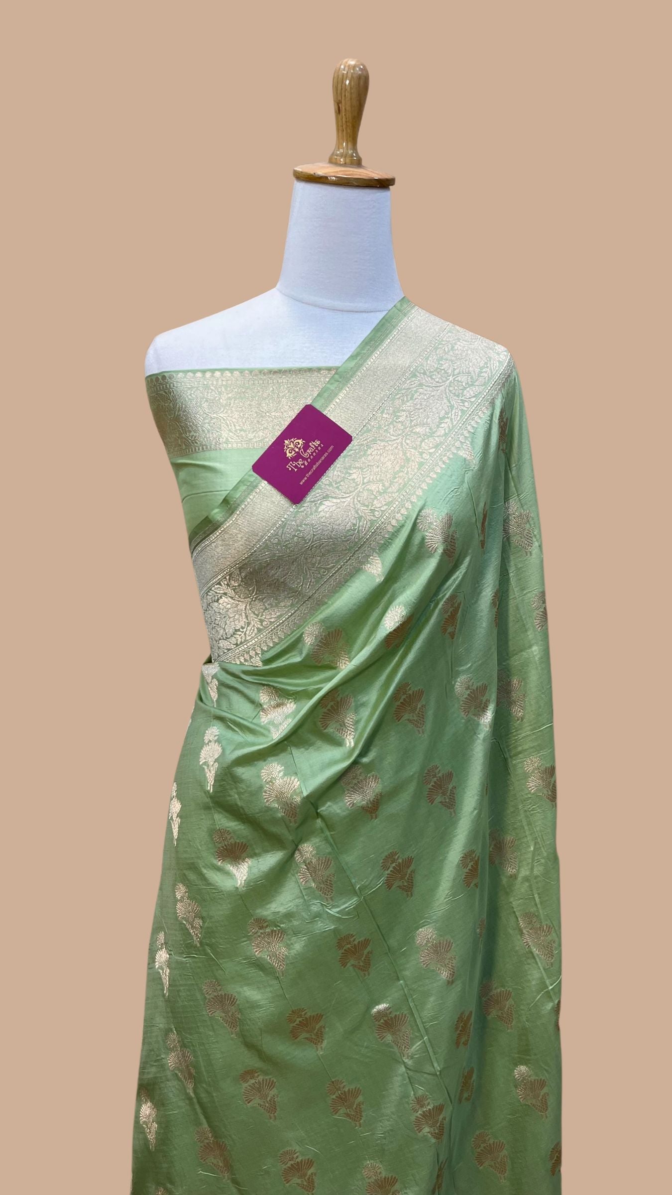 Pure Katan Silk Handloom Banarasi Saree - Jaal work