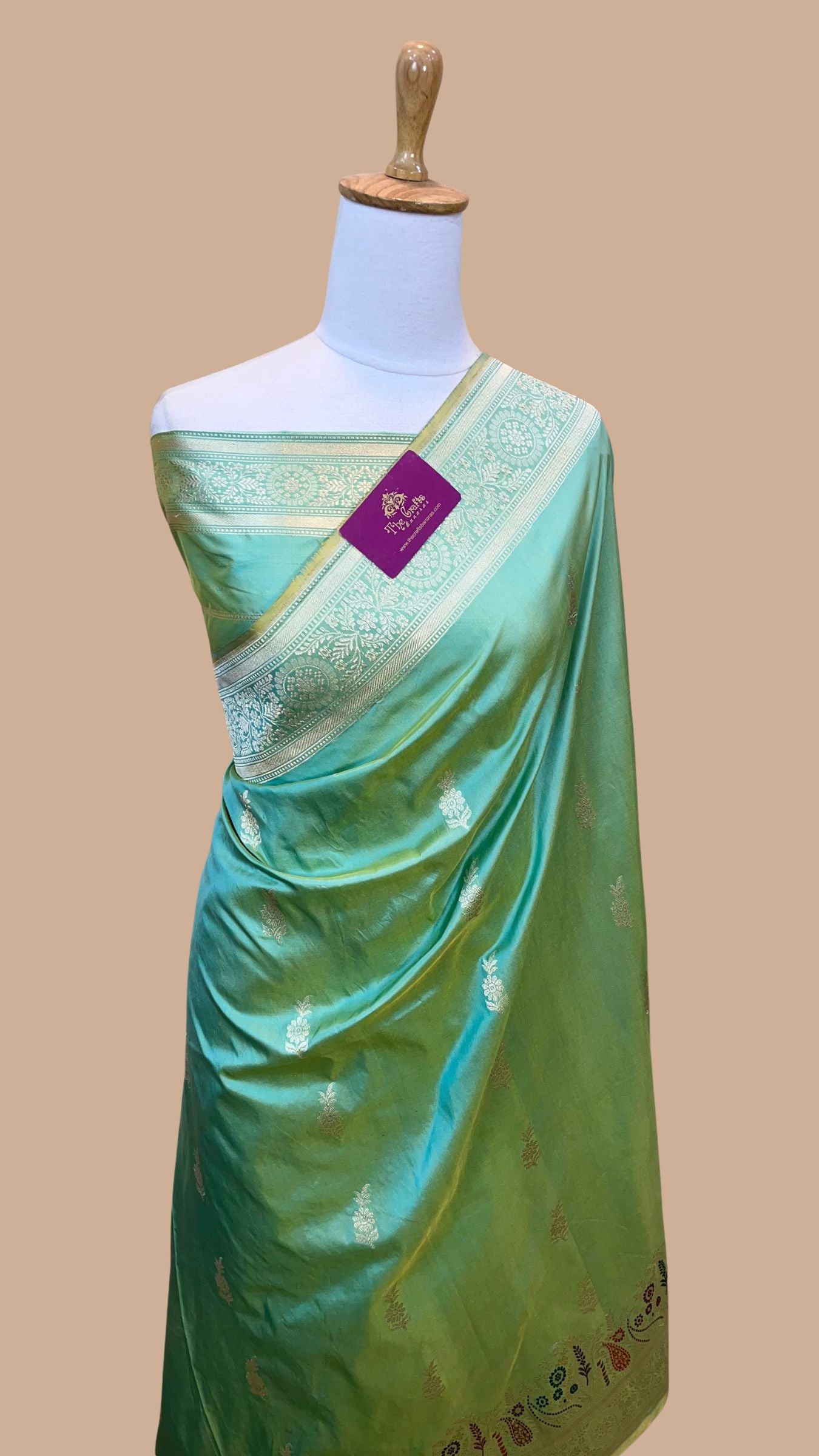 Pure Katan Silk Handloom Banarasi Saree - with kadhua meenakari motifs