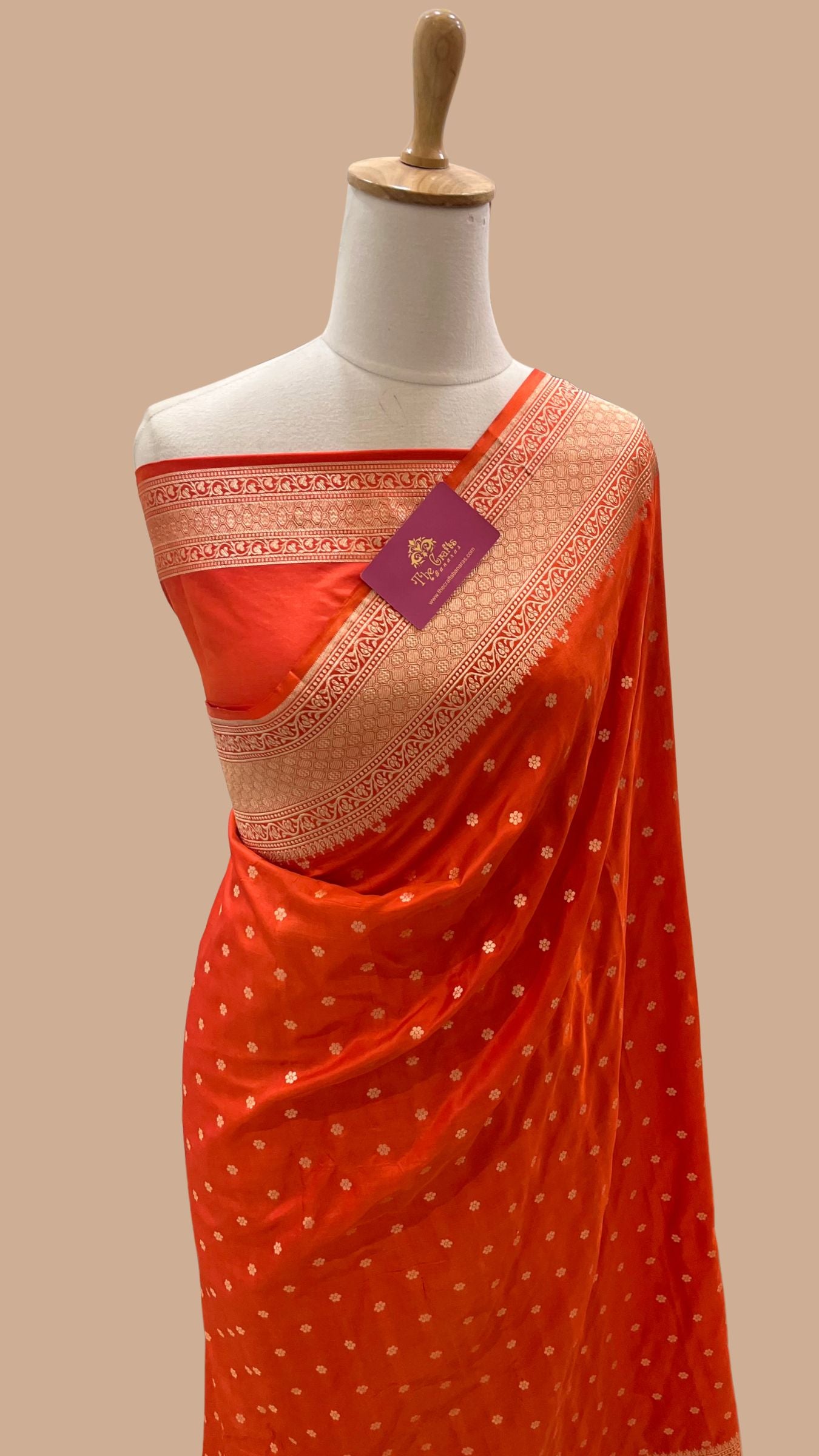 Pure Katan Silk Handloom Banarasi Saree - Motifs Work