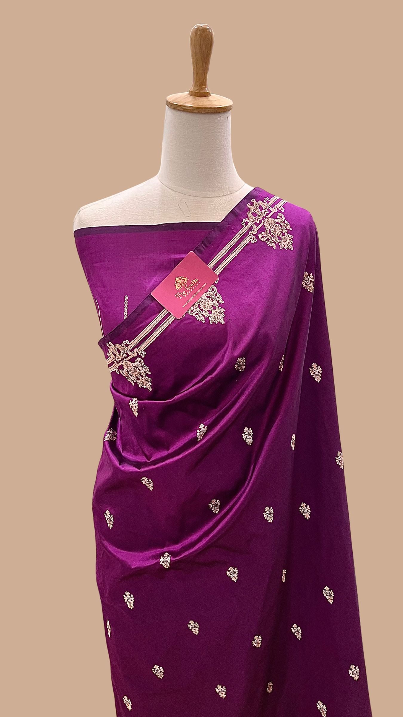 Pure Katan Silk Handloom Banarasi Saree - Kadhua Motifs