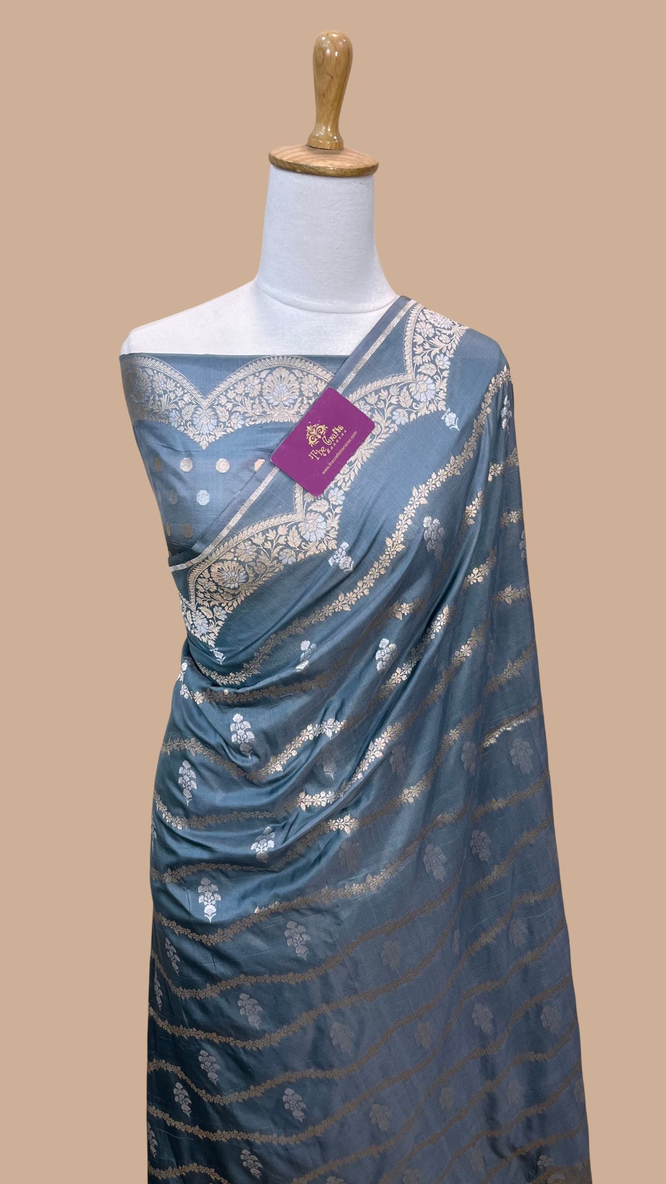 Pure Katan Silk Handloom Banarasi Saree - With Sona Rupa Motifs