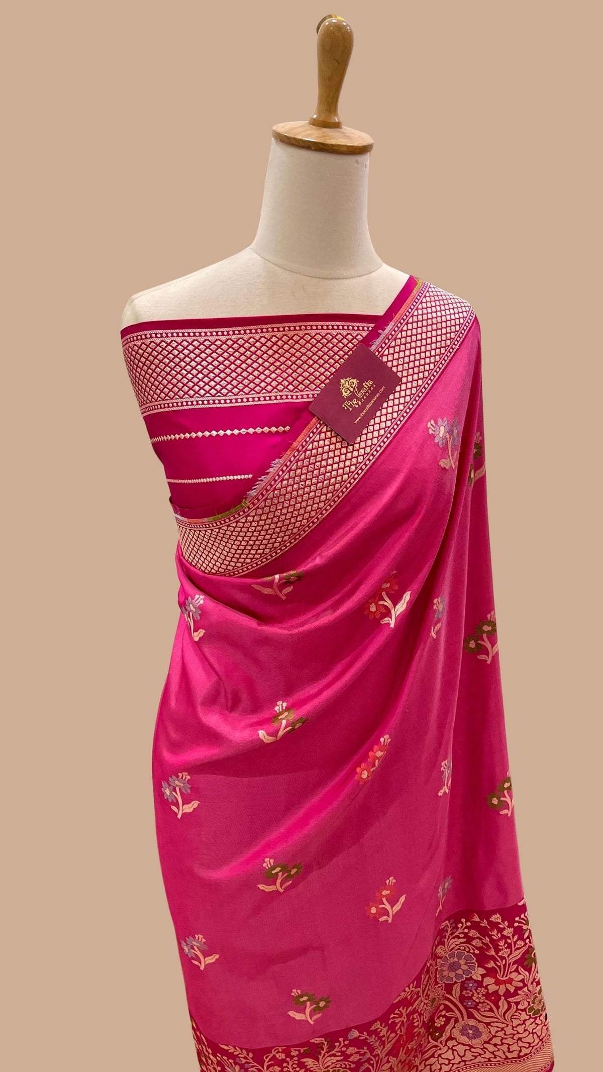 Pure Ektara Katan Silk Handloom Banarasi Saree - with kadhua meenakari motifs