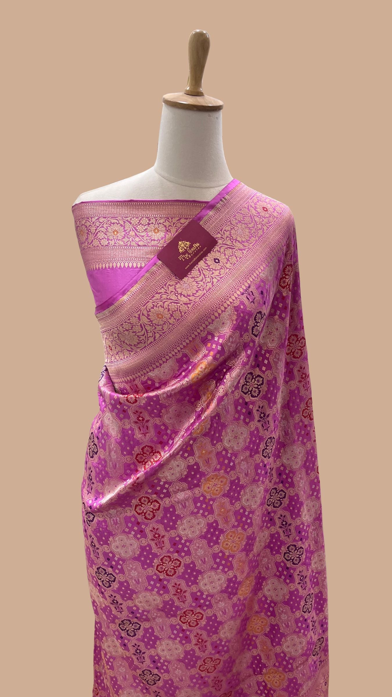 Rangkat Pure Katan Silk Handloom Banarasi Saree - Jaal with meenakari