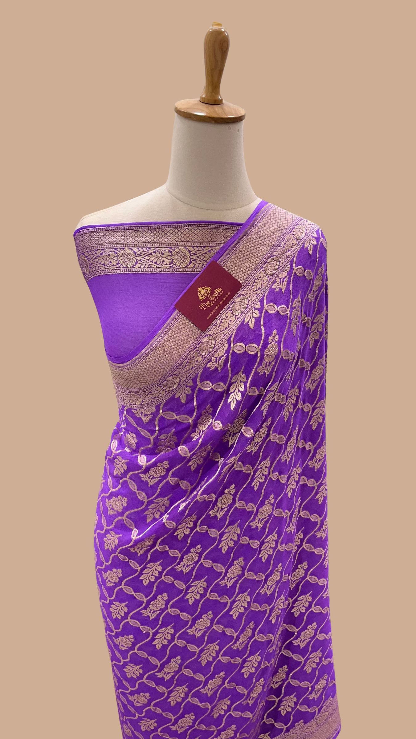 Khaddi Georgette Handloom Banarasi Saree - Water Zari