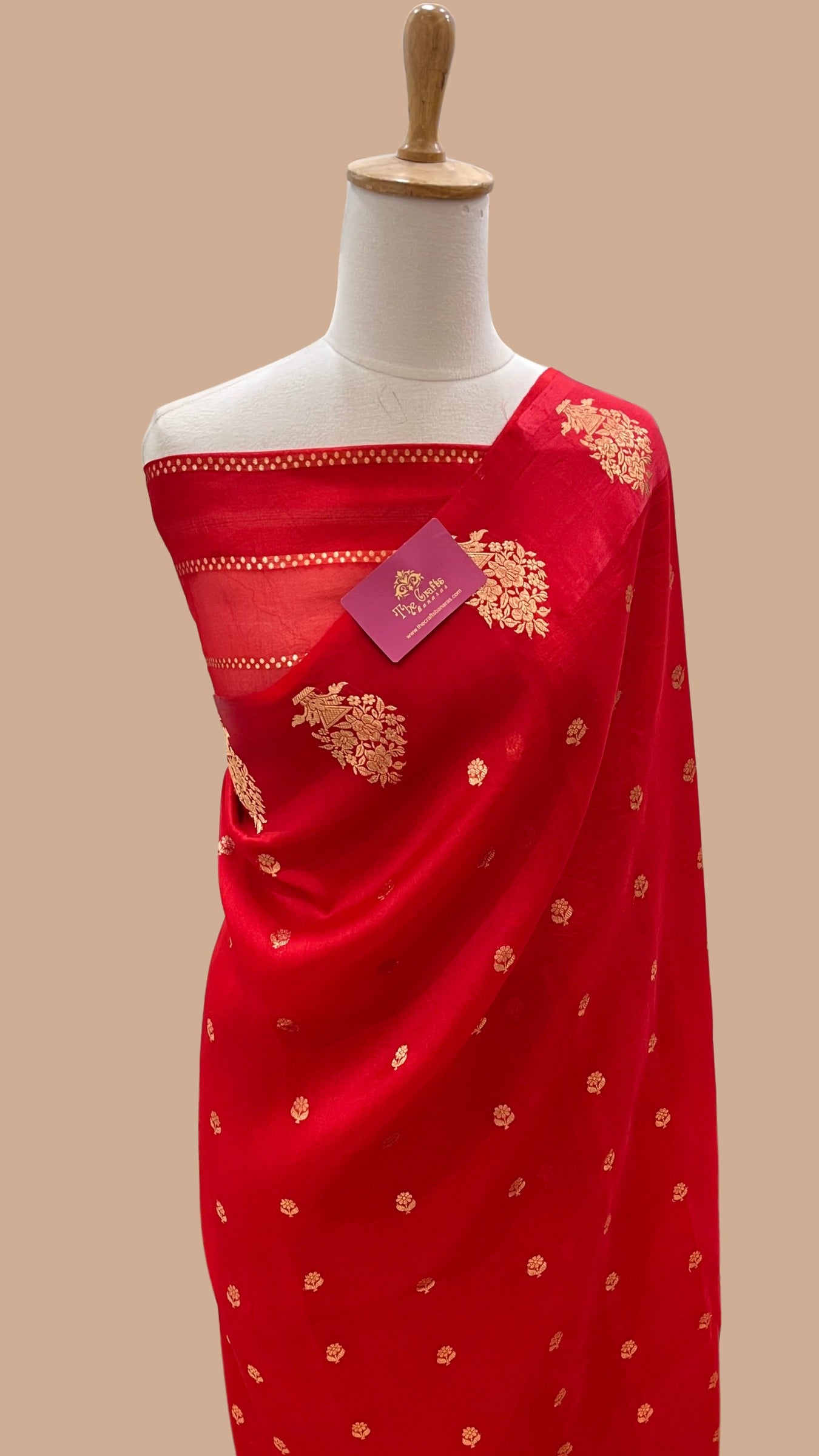 Pure Kora Silk Handloom Banarasi Saree - with kadhua motifs