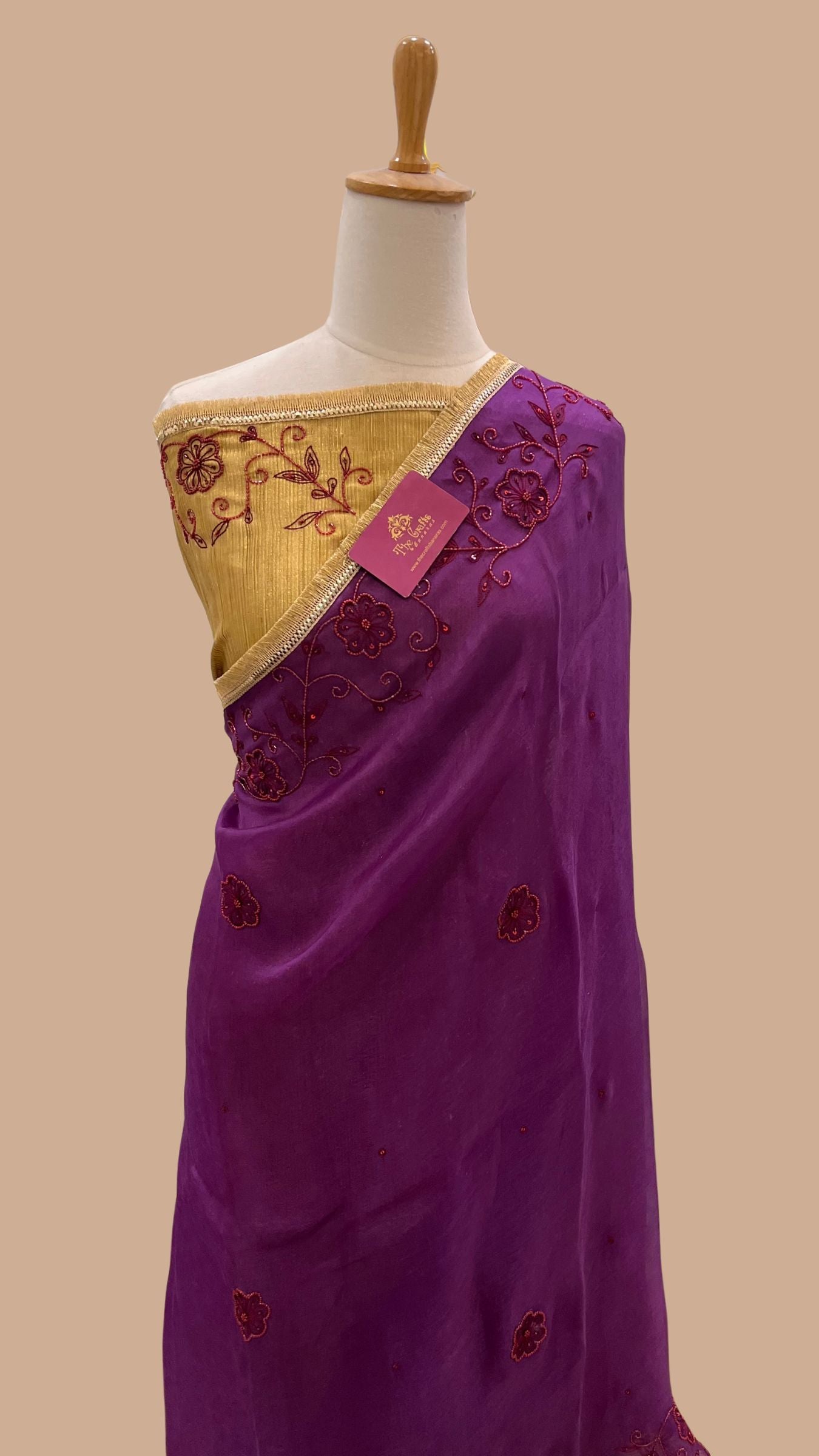 Pure Organza Silk Handloom Banarasi Saree - handwork motifs