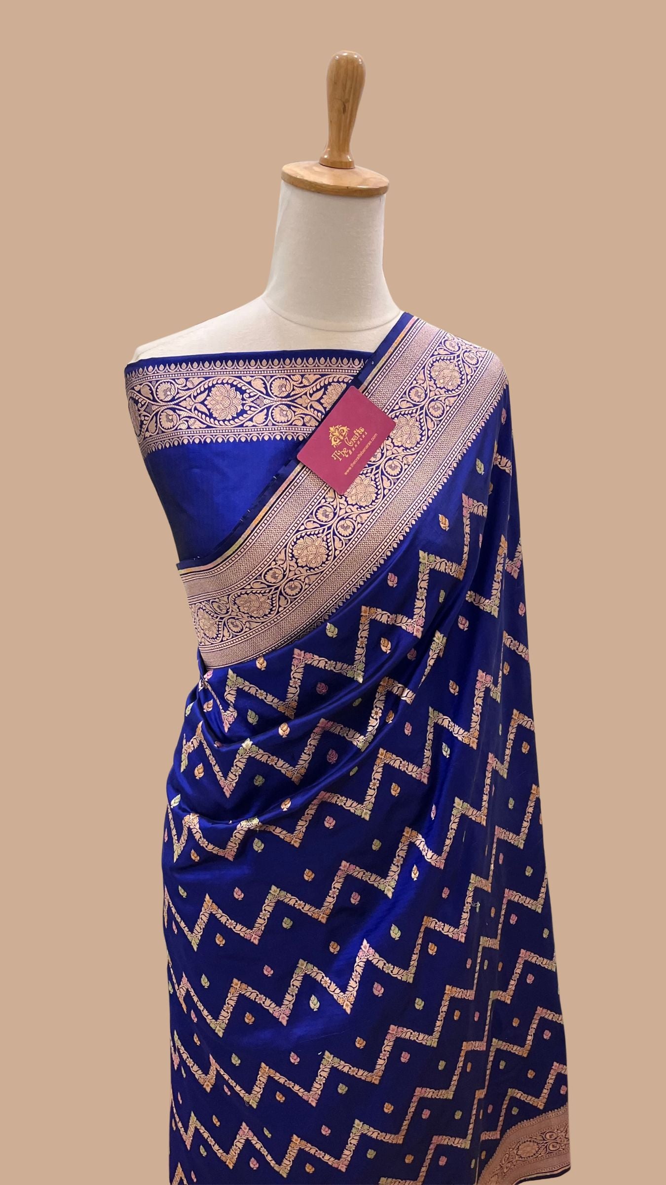 Pure Katan Silk Handloom Banarasi Saree - Jaal With Meenakari