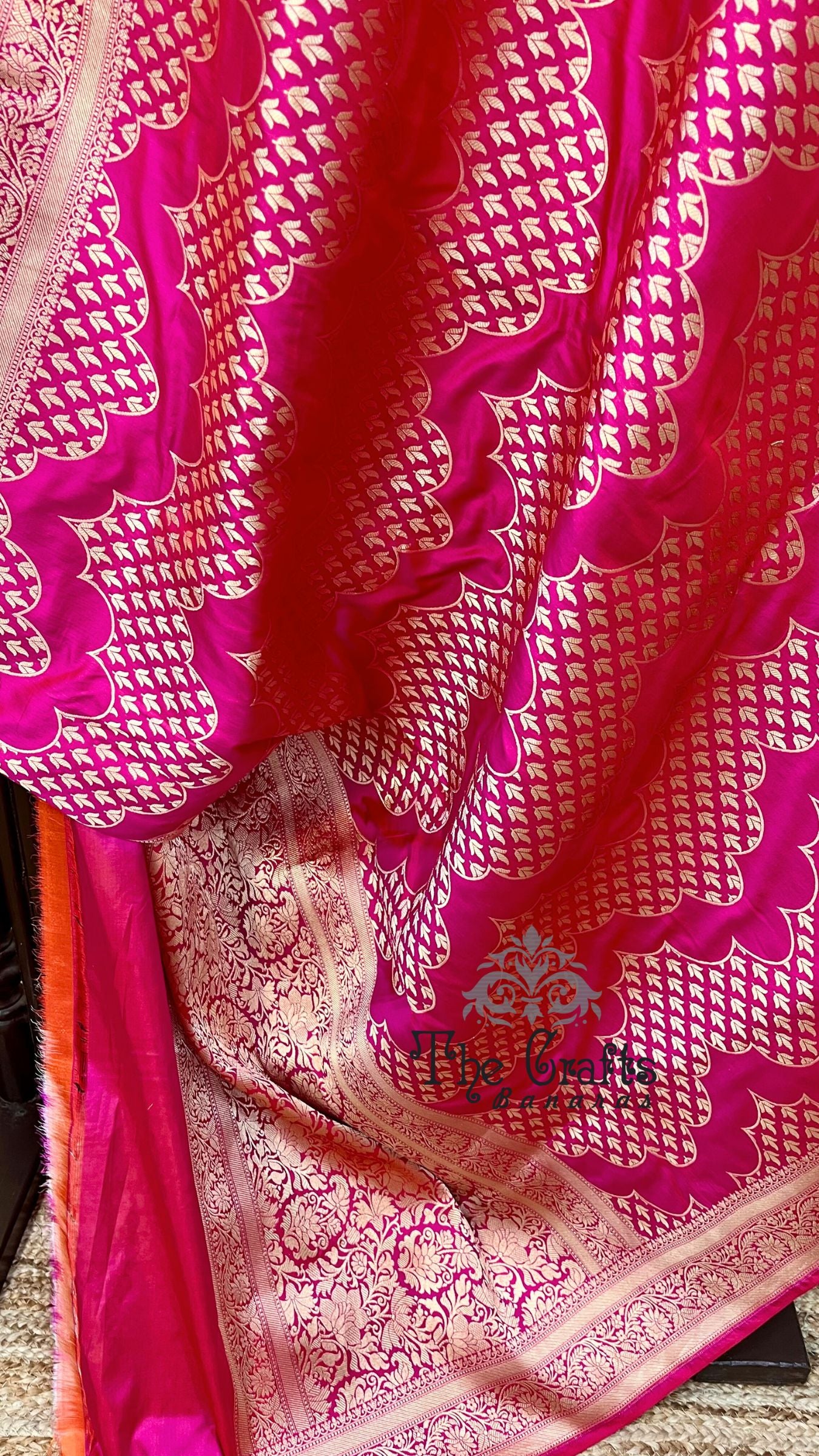 Pure Katan Silk Handloom Banarasi Saree - Jaal work