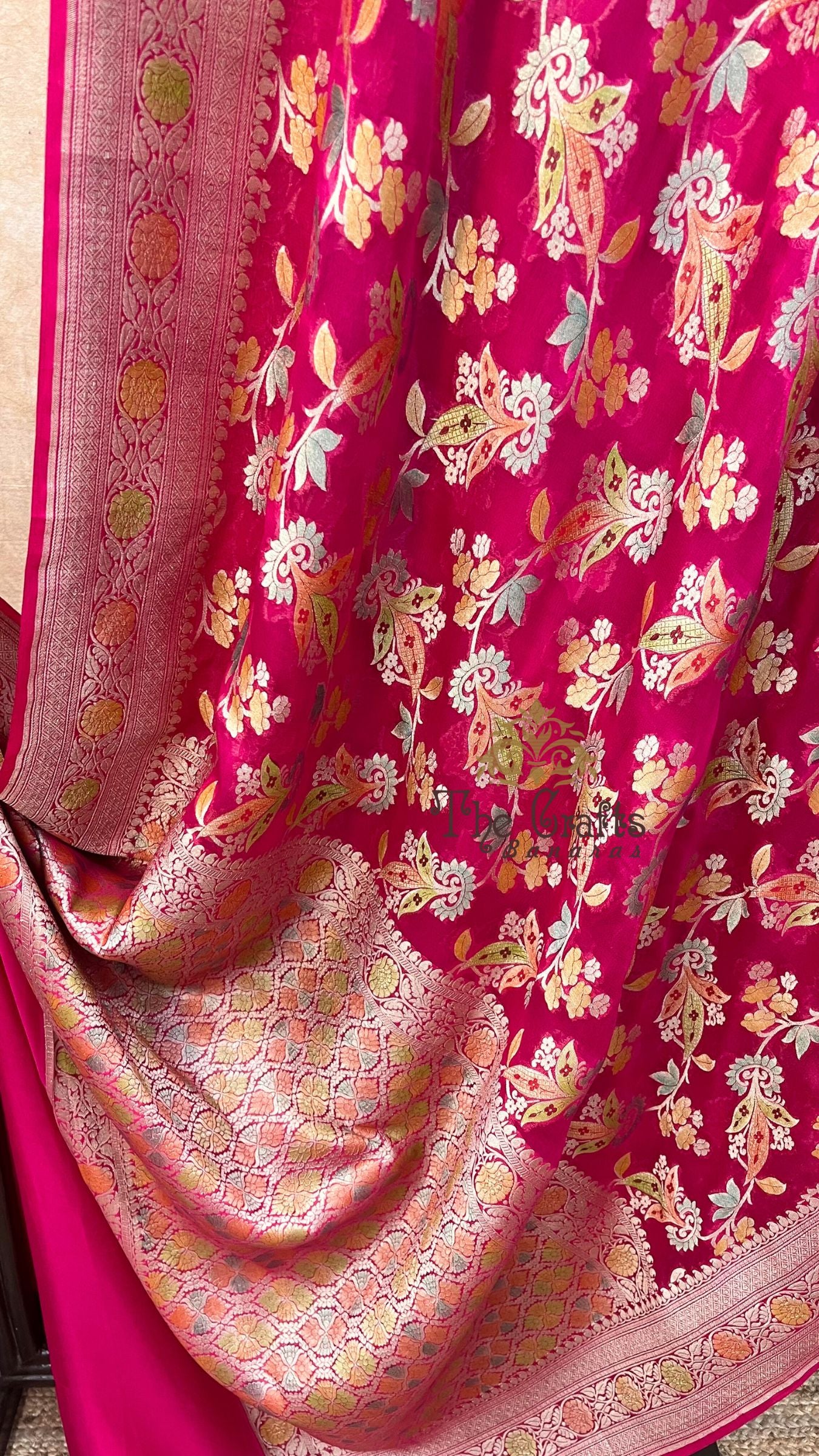 Khaddi Georgette Handloom Banarasi Saree - Water Zari