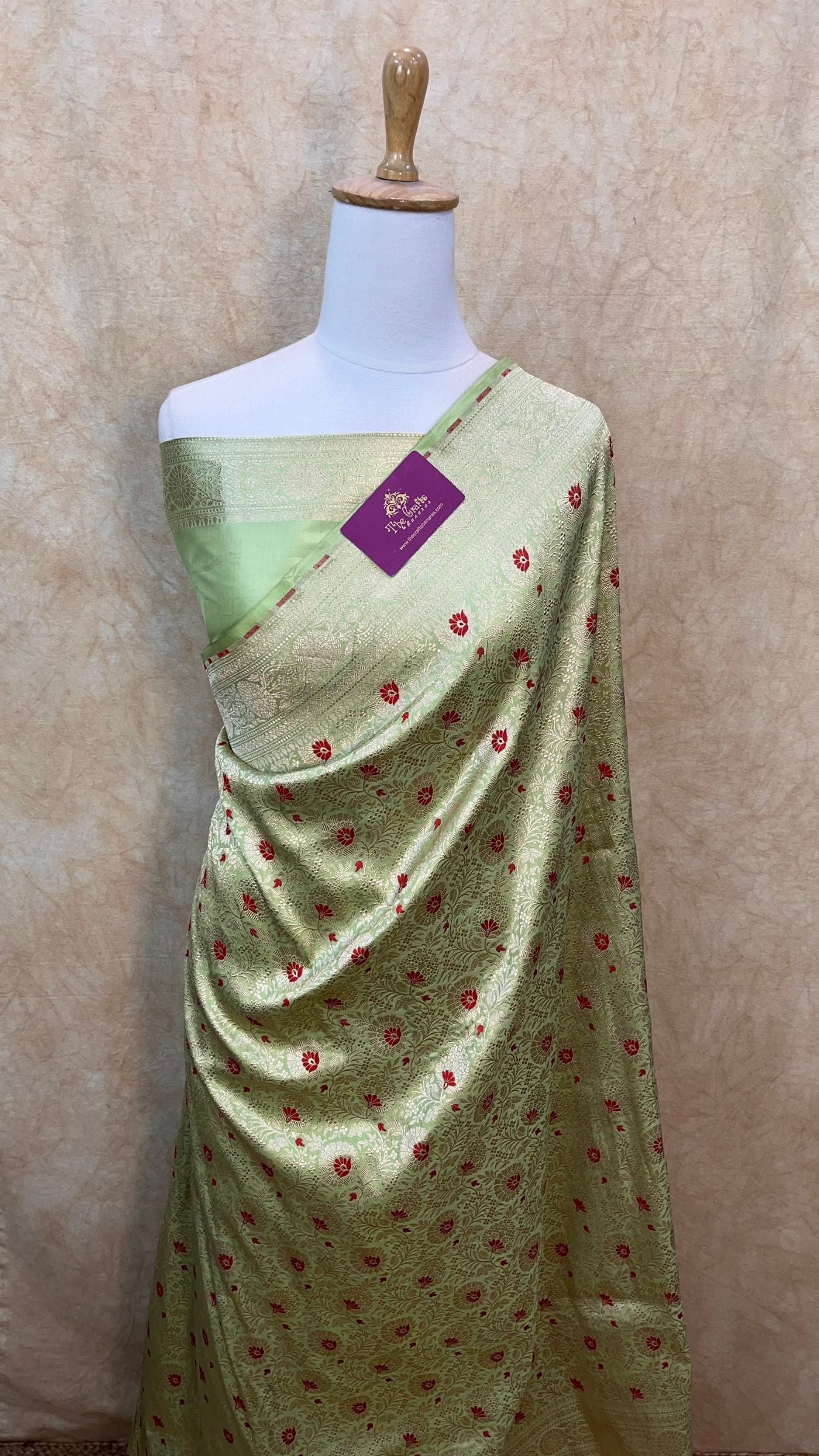 Pure Katan Silk Handloom Banarasi Saree - Tanchui Brocade Meena