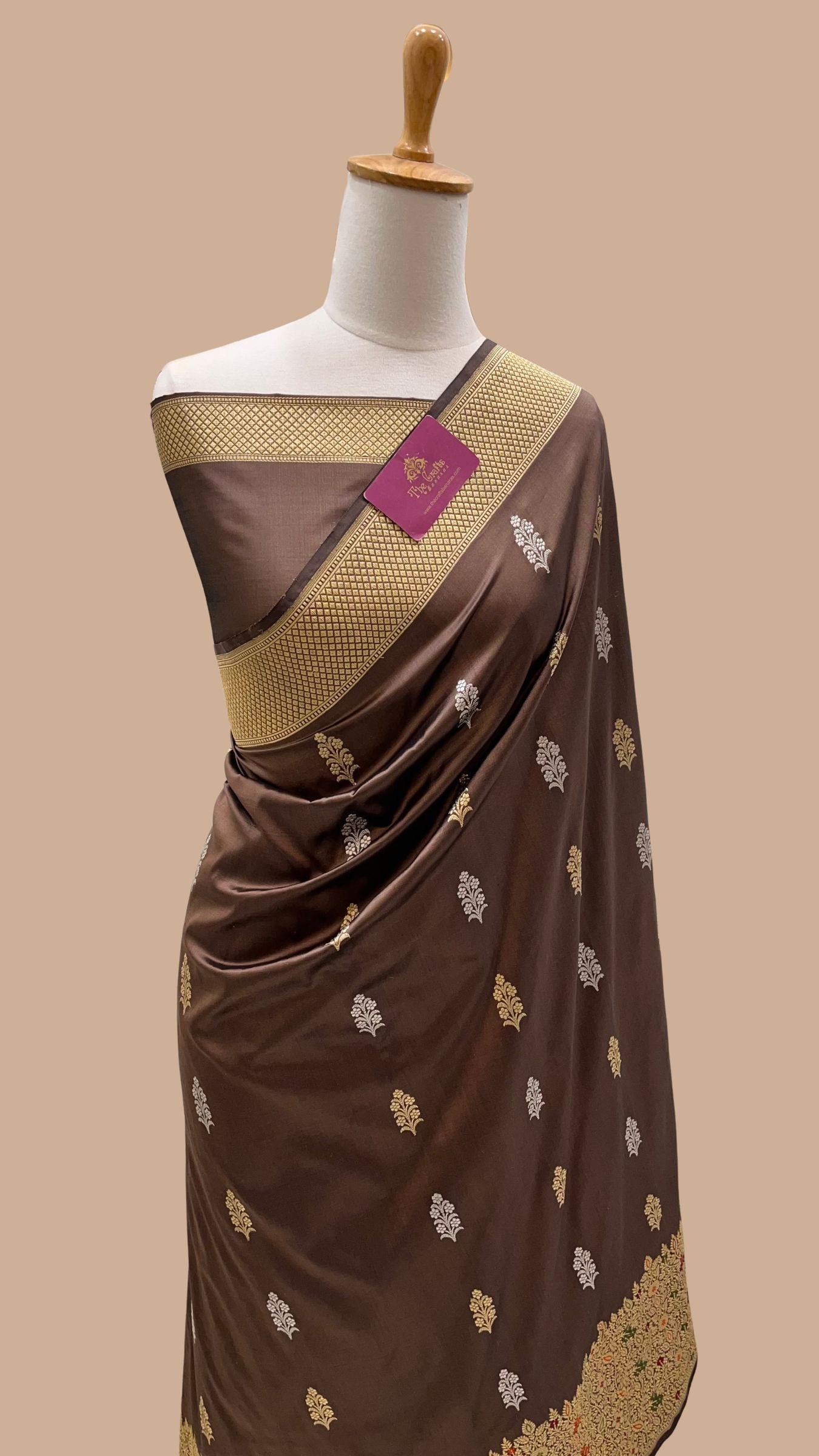 Pure Katan Silk Handloom Banarasi Saree - with kadhua motifs