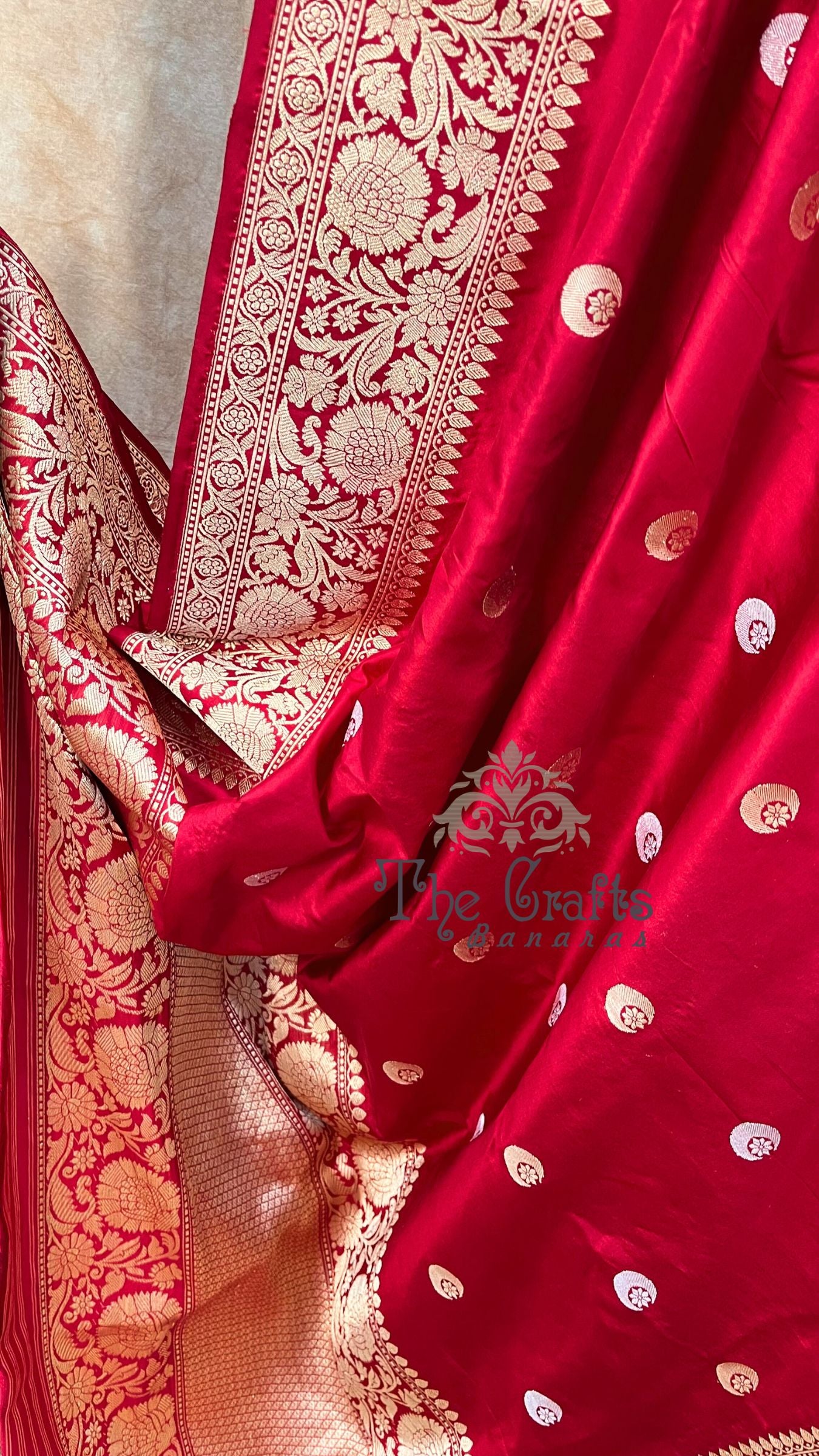 Pure Katan Silk Handloom Banarasi Saree - with kadhua motifs