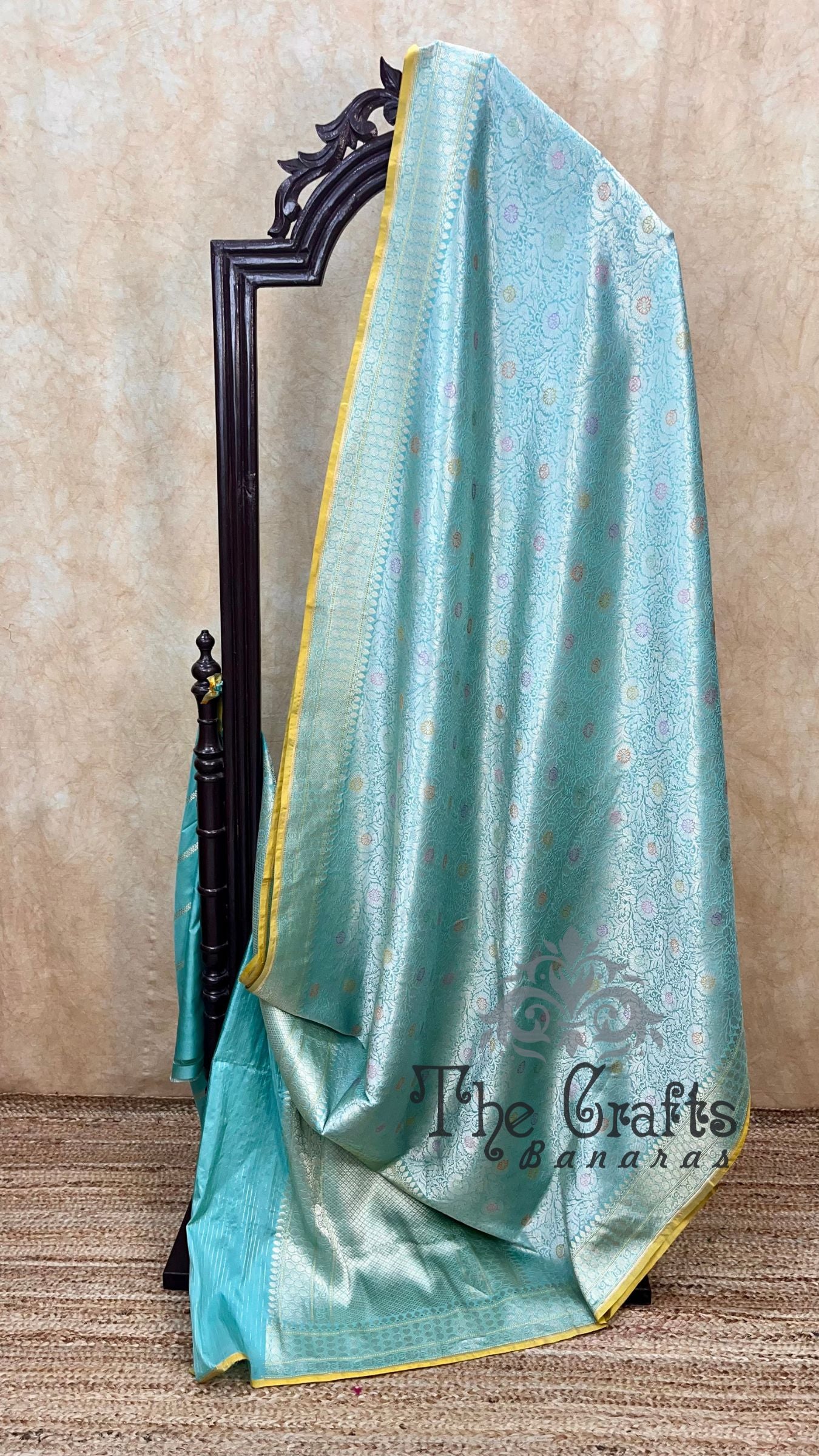 Pure Katan Silk Handloom Banarasi Saree - Kadhua Tanchui Brocade Meena