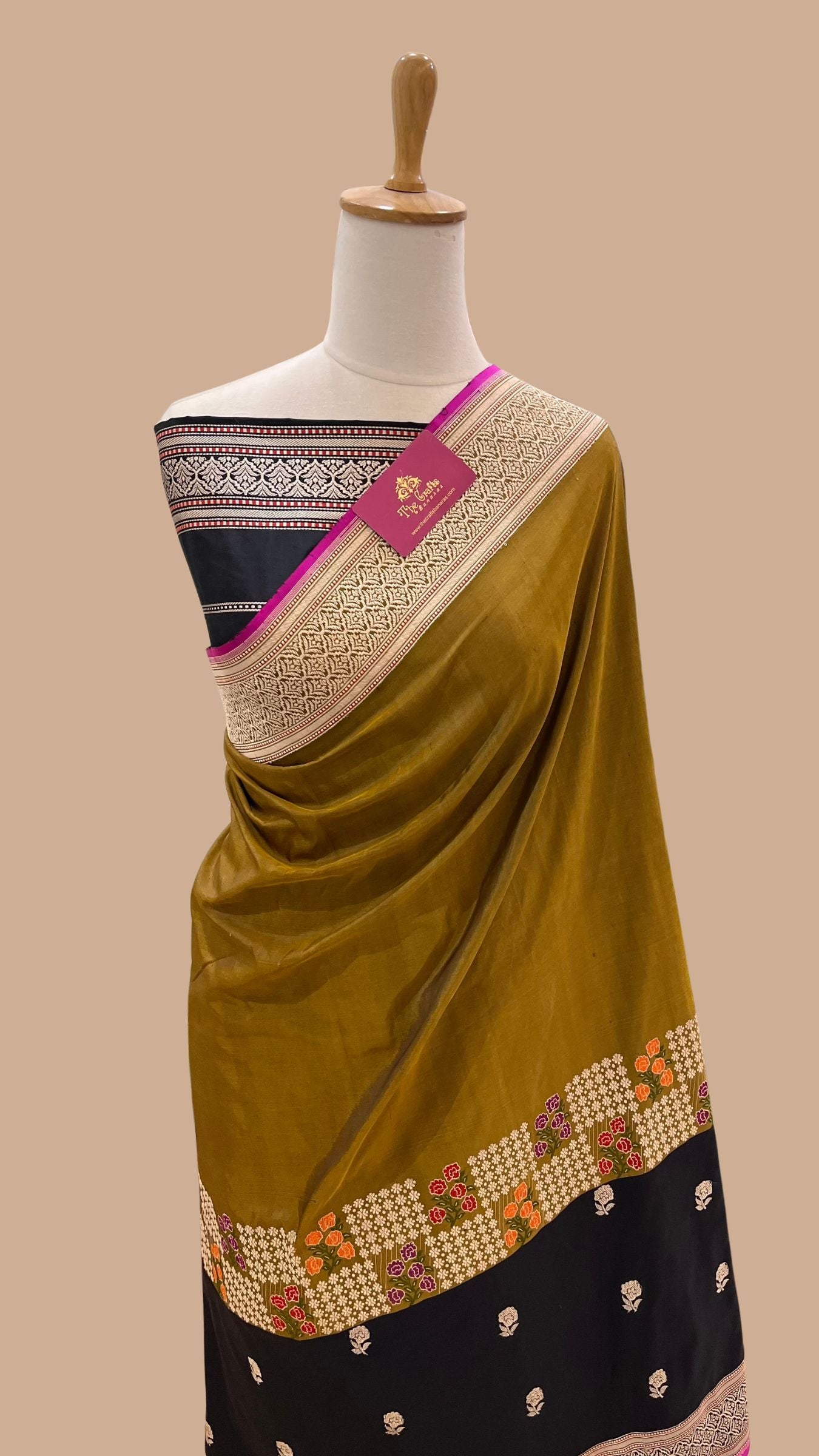 Pure Katan Silk Handloom Banarasi Saree - with Kadhua Meenakari Work
