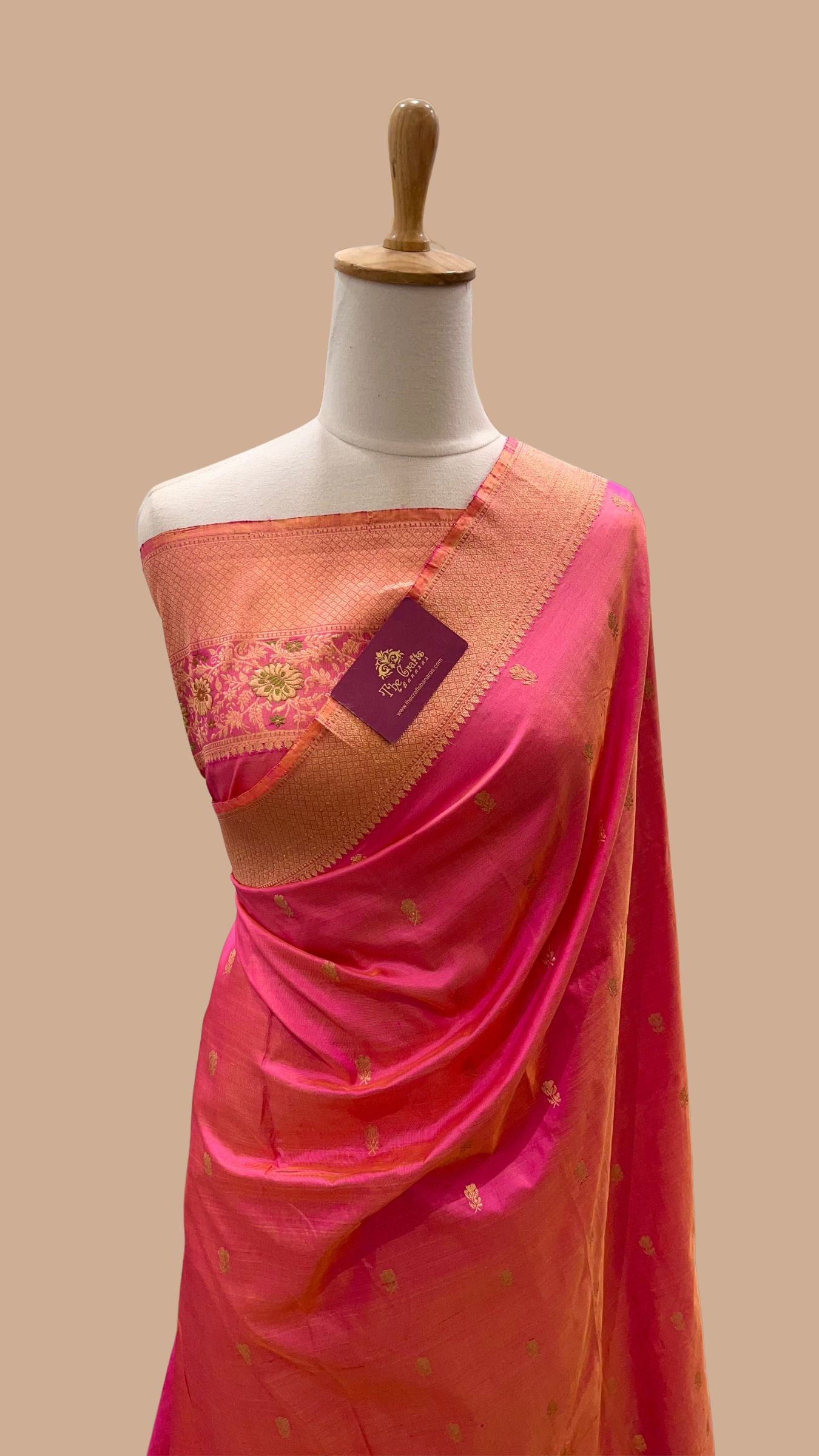 Pure Katan Silk Handloom Banarasi Saree - with kadhua motifs